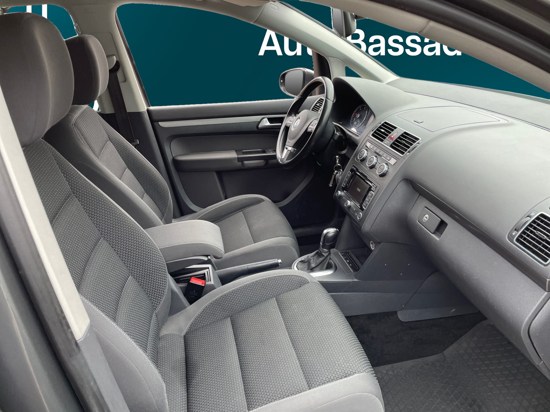 VOLKSWAGEN Touran 2014