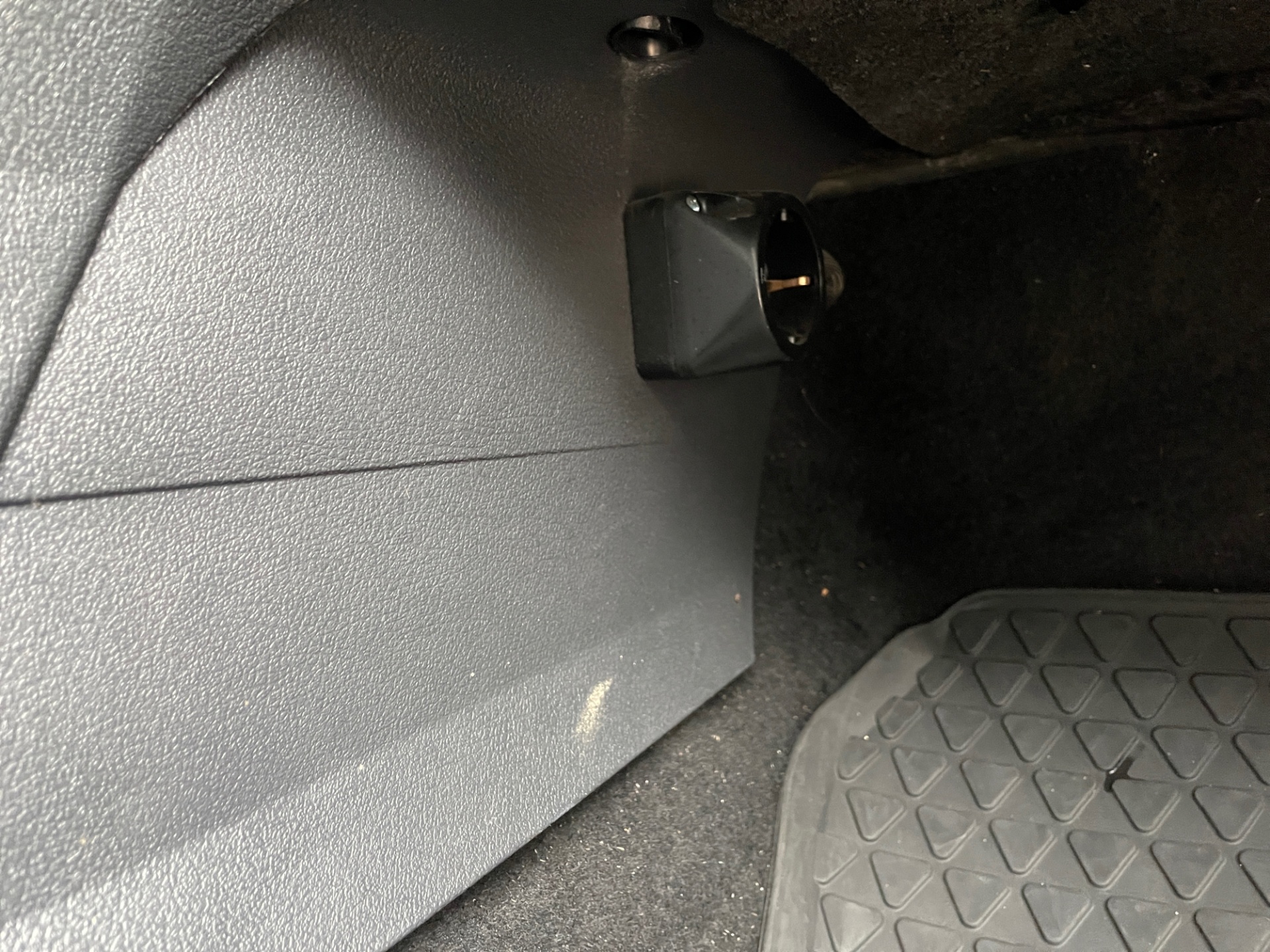 VOLKSWAGEN Touran 2014