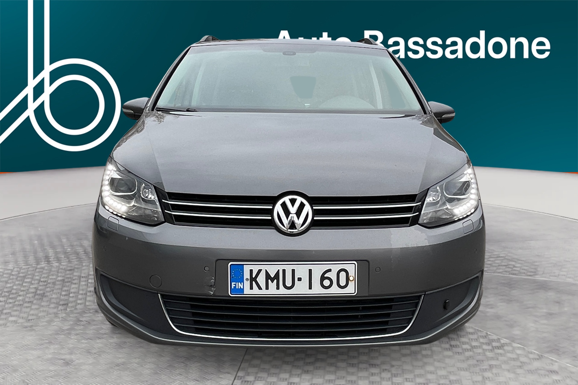VOLKSWAGEN Touran 2014