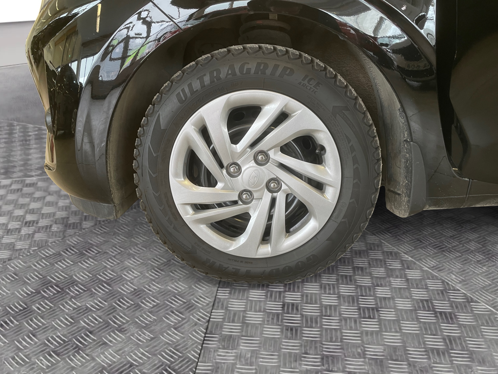 HYUNDAI I10 2025