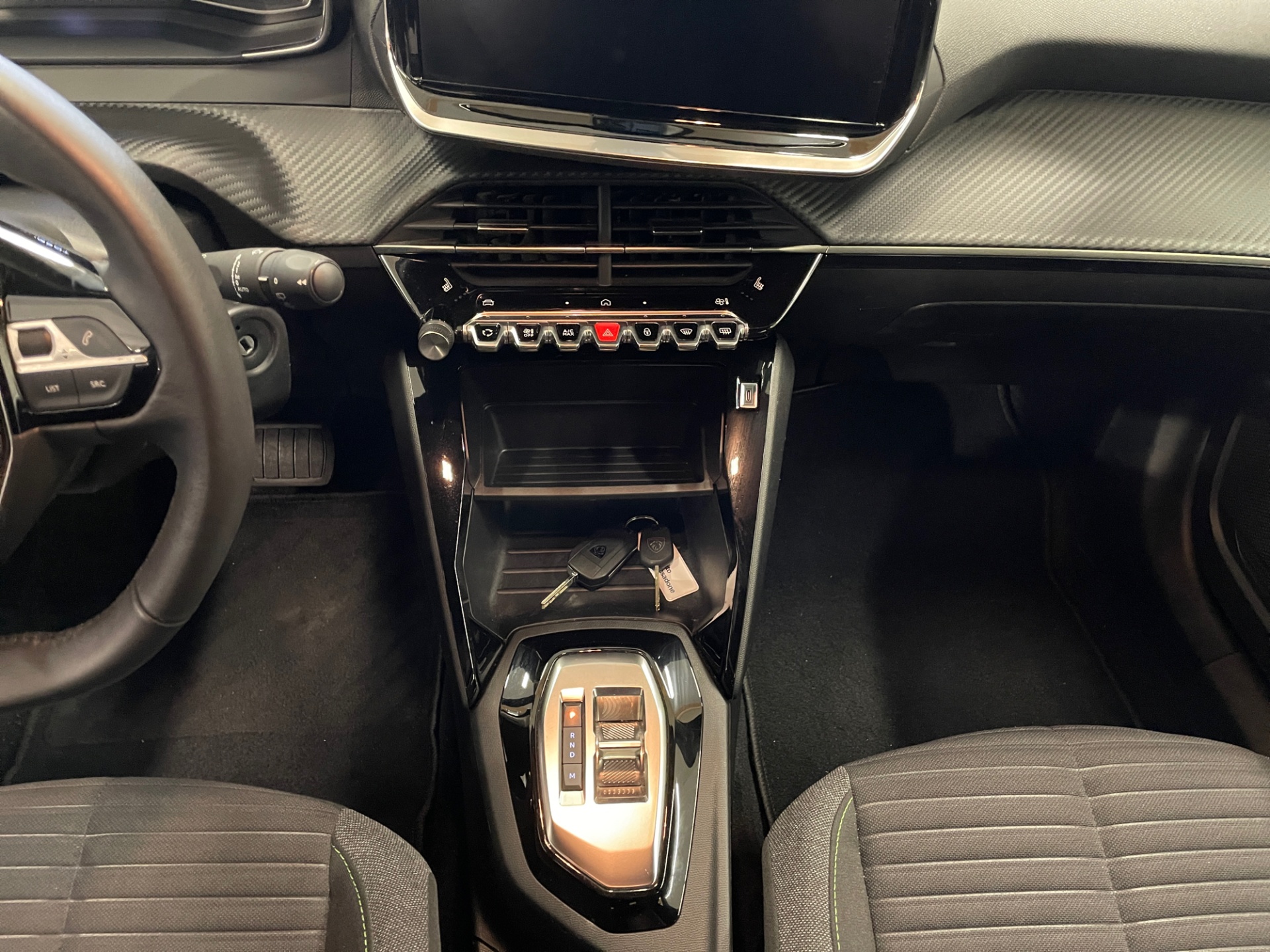 PEUGEOT 2008 2024