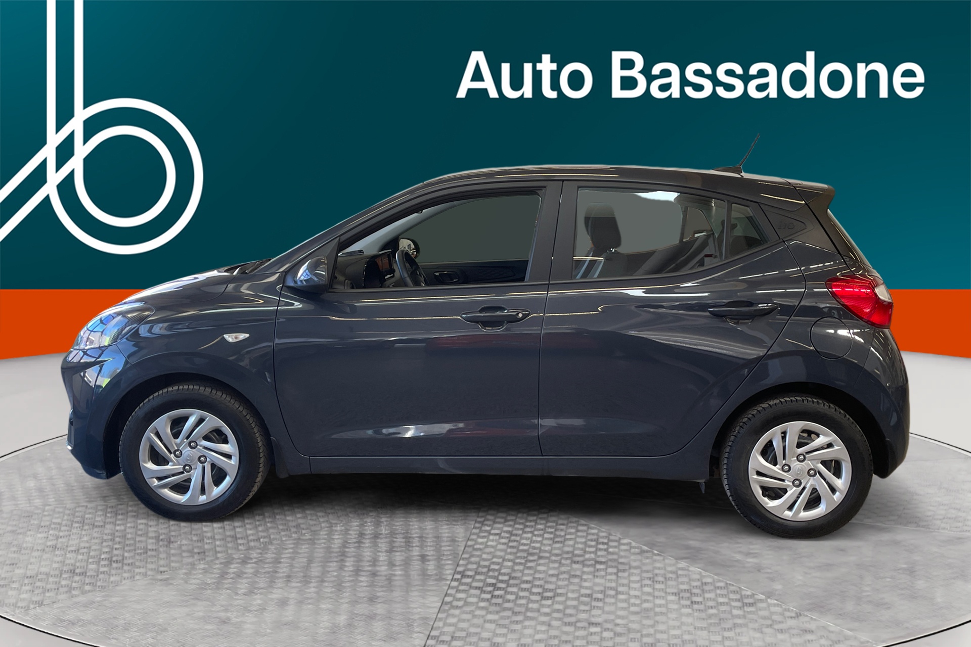 HYUNDAI i10 2024
