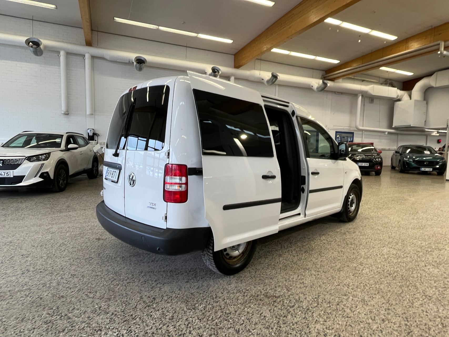 VOLKSWAGEN Caddy 2013