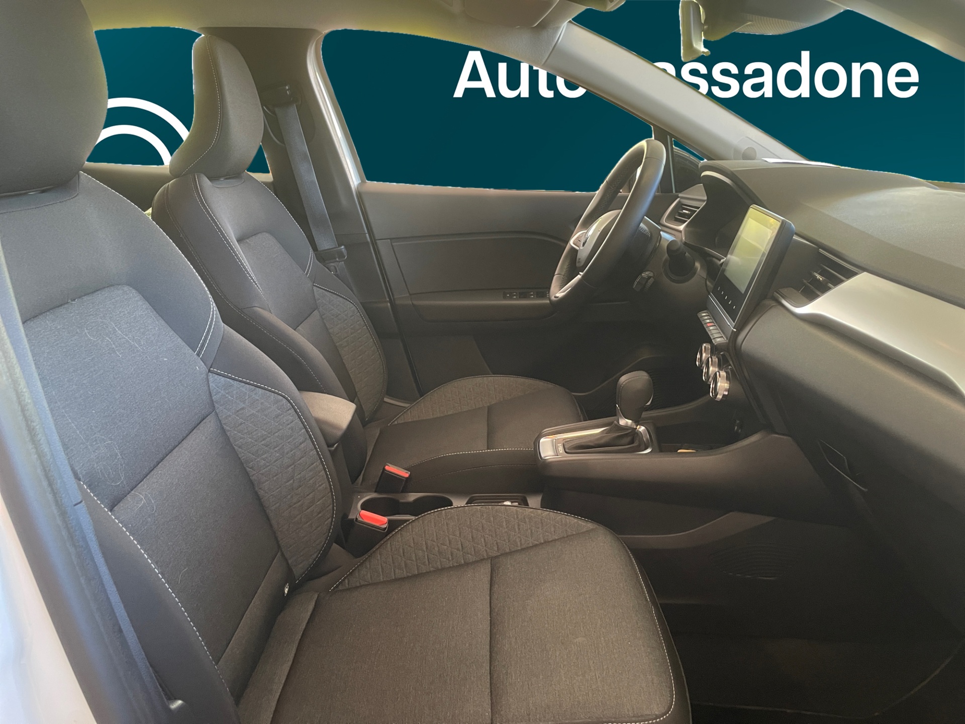 RENAULT Captur 2024