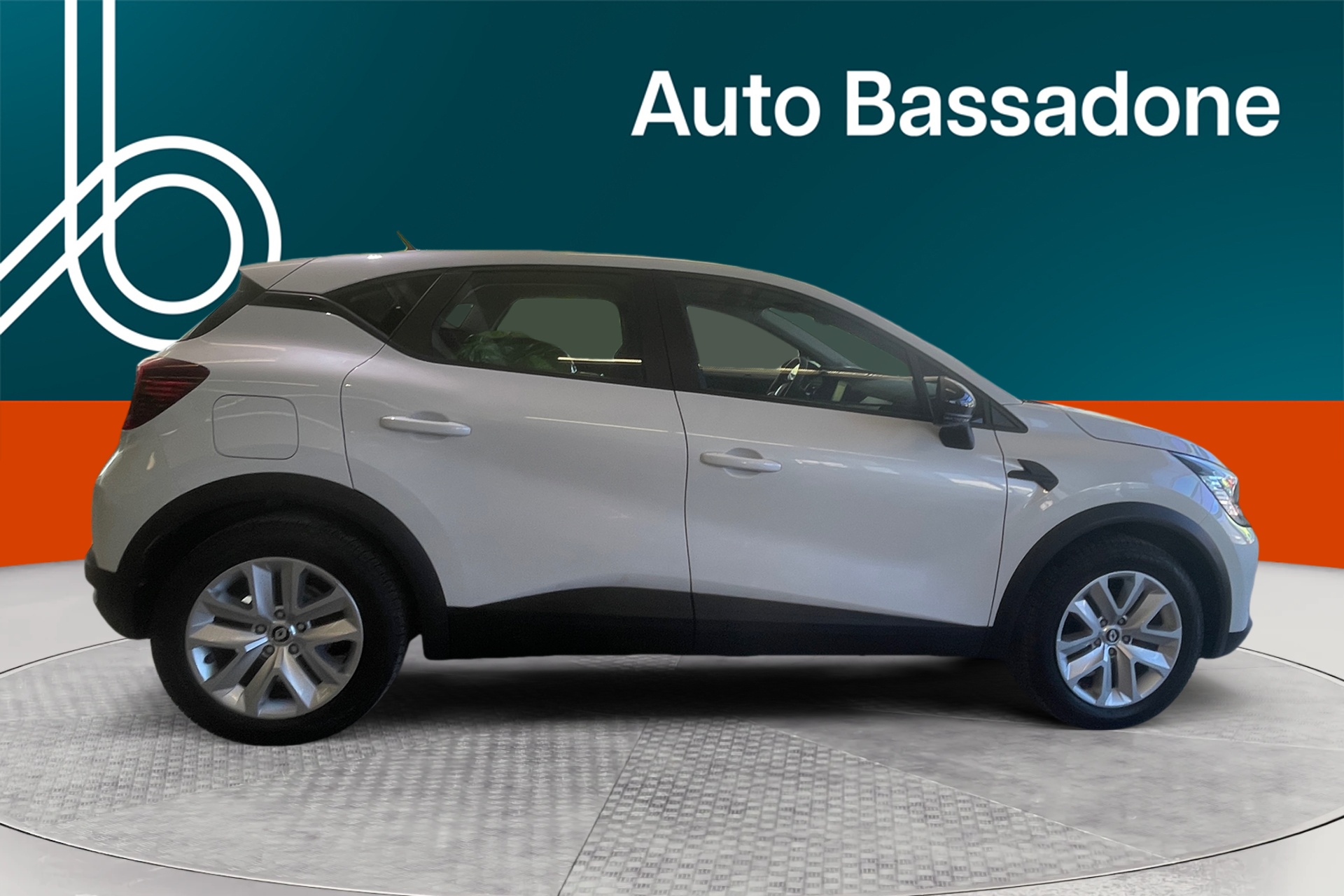RENAULT Captur 2024
