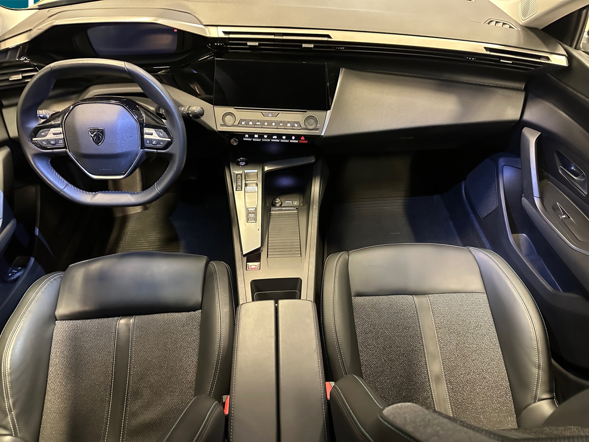 PEUGEOT 308 2023