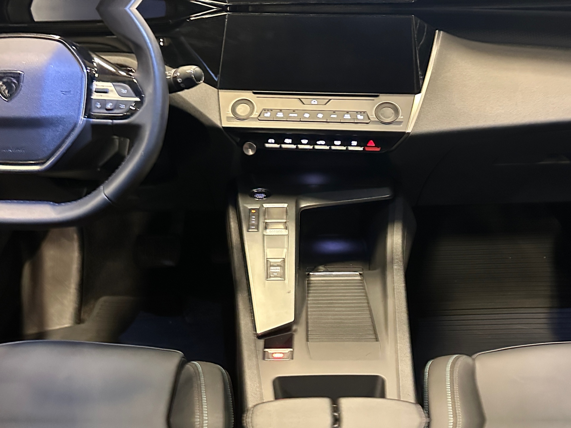 PEUGEOT 308 2023