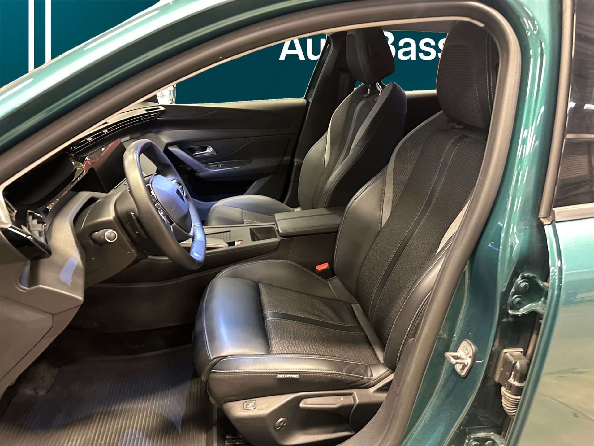 PEUGEOT 308 2023