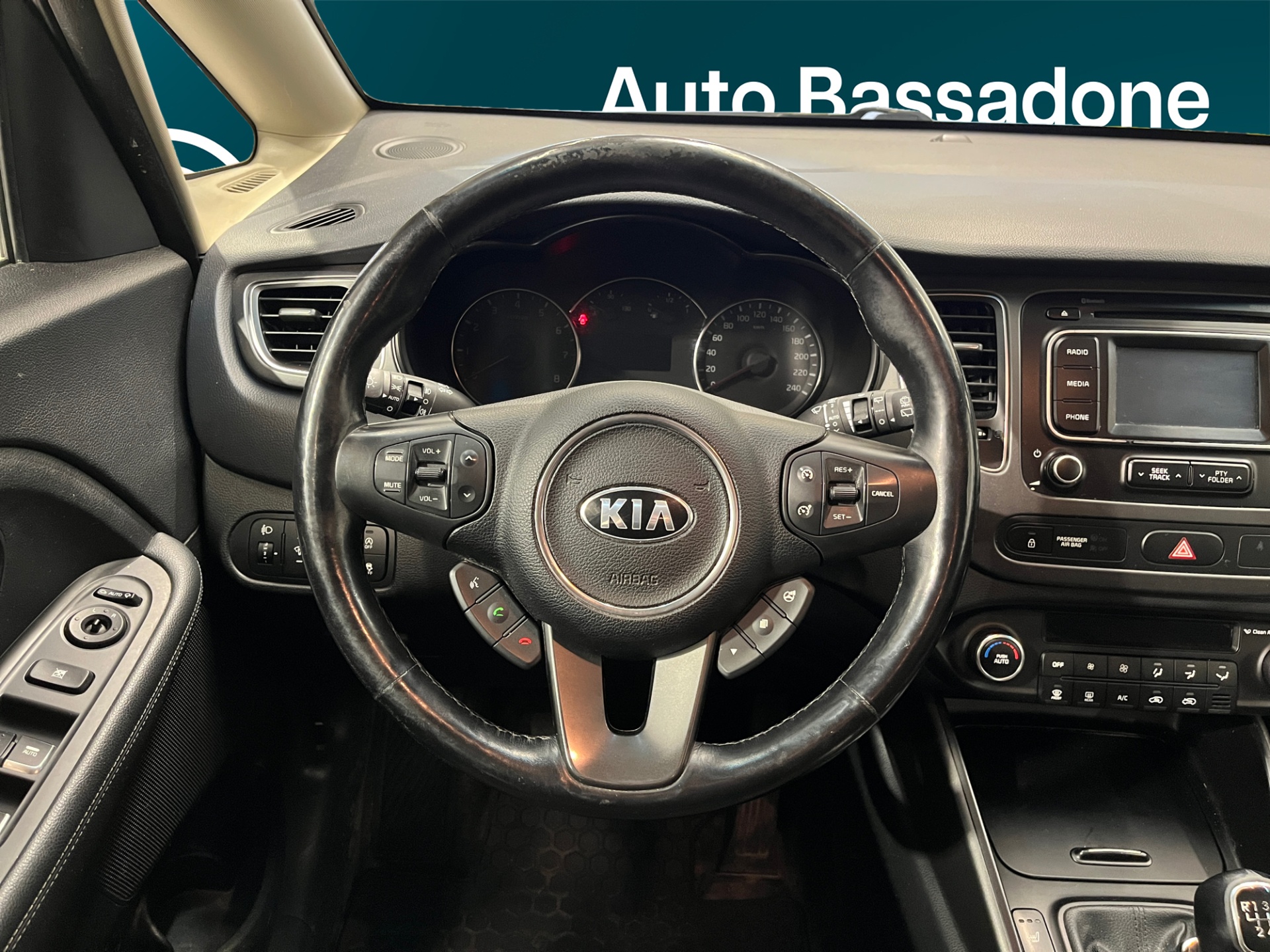 KIA Carens 2015