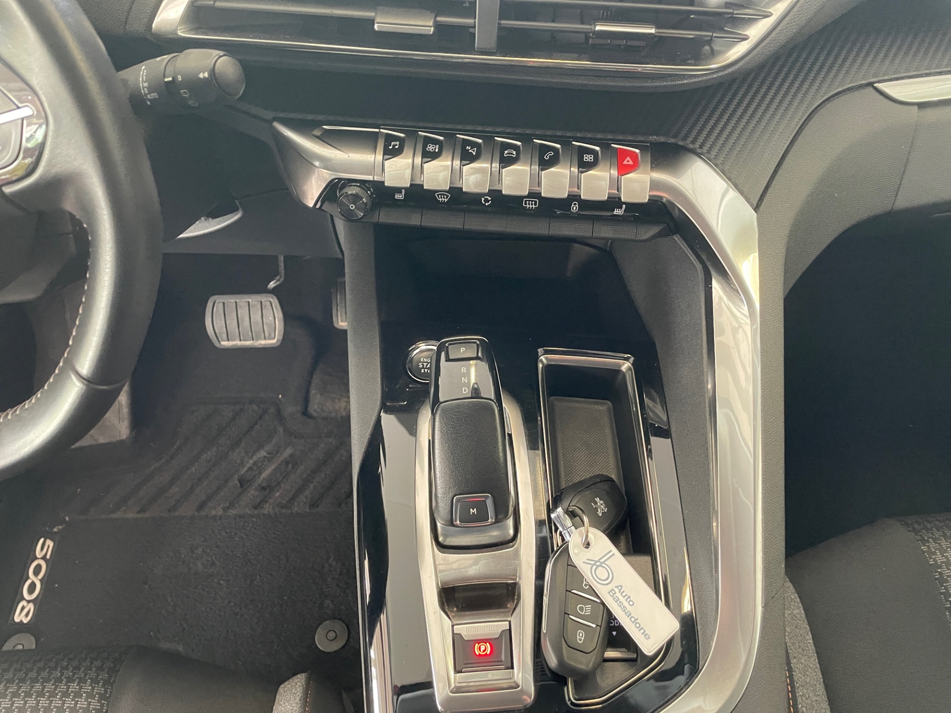 PEUGEOT 5008 2022