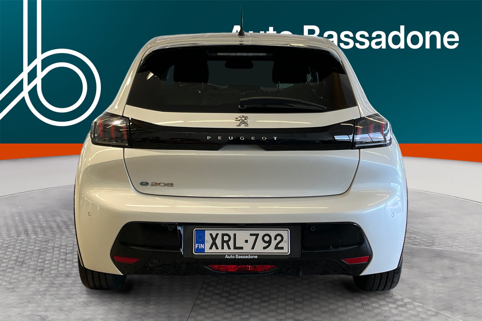 PEUGEOT e-208 2022