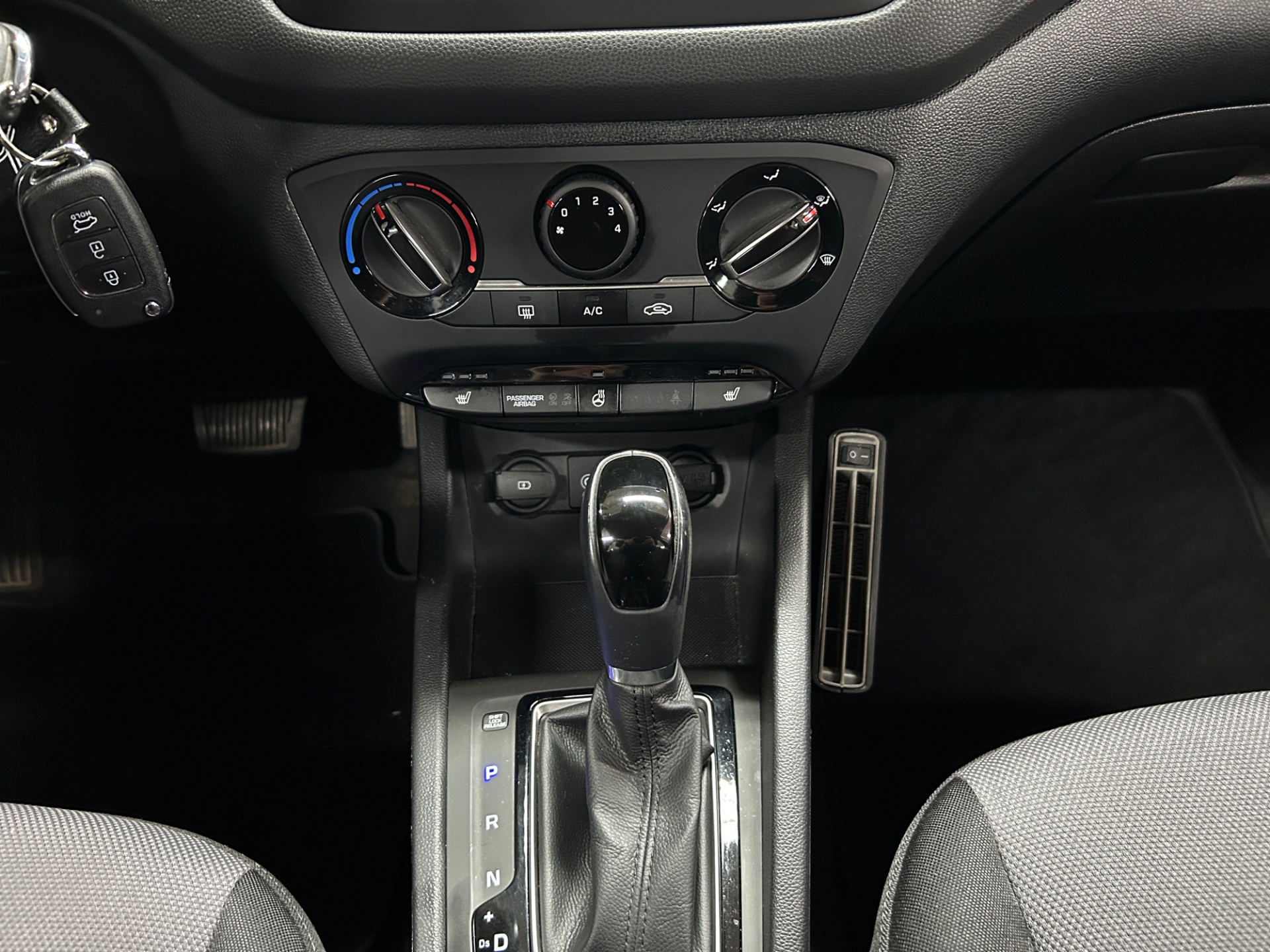 HYUNDAI i20 Hatchback 2019