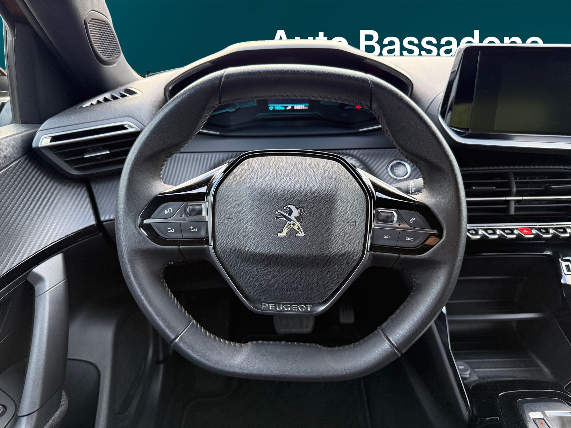 Peugeot e-2008 2023