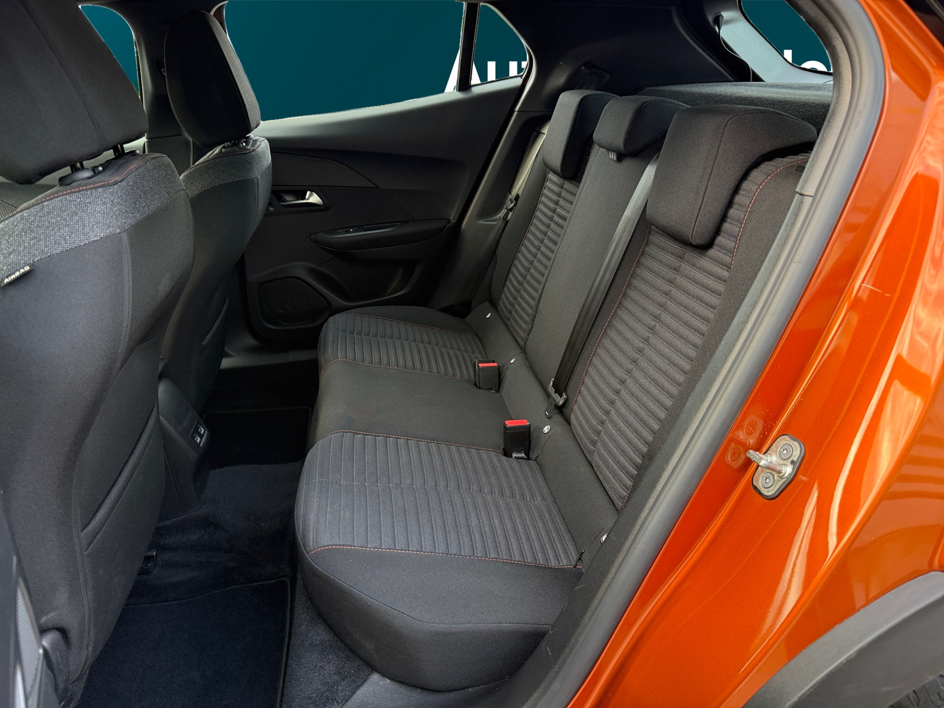 Peugeot e-2008 2023