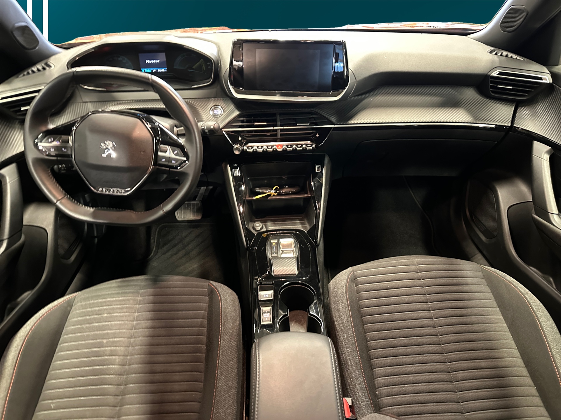 Peugeot e-2008 2023