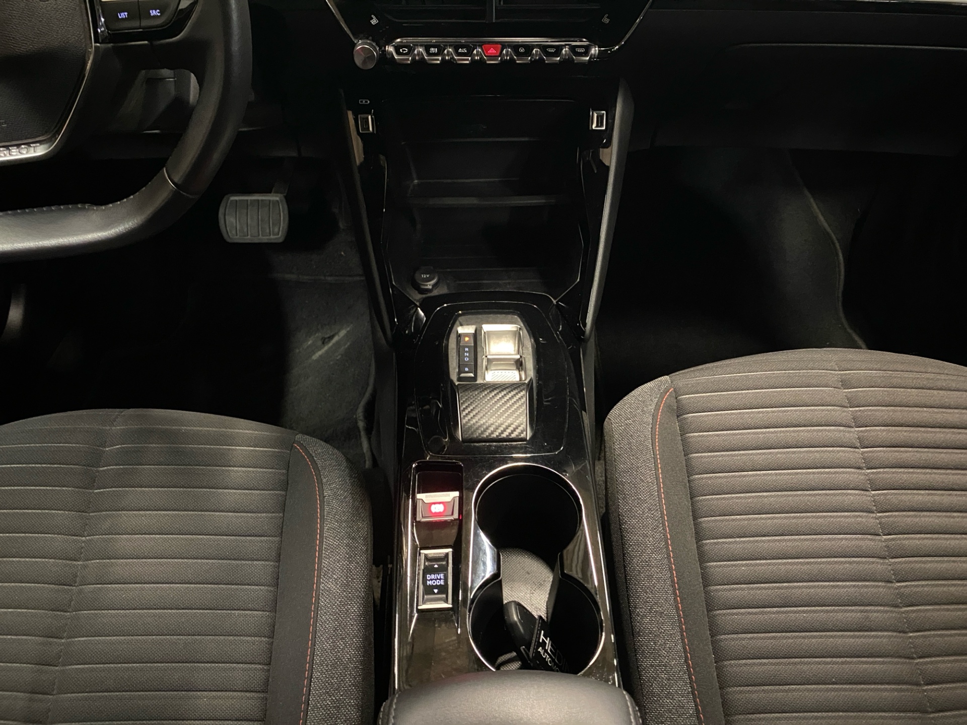 Peugeot e-2008 2023