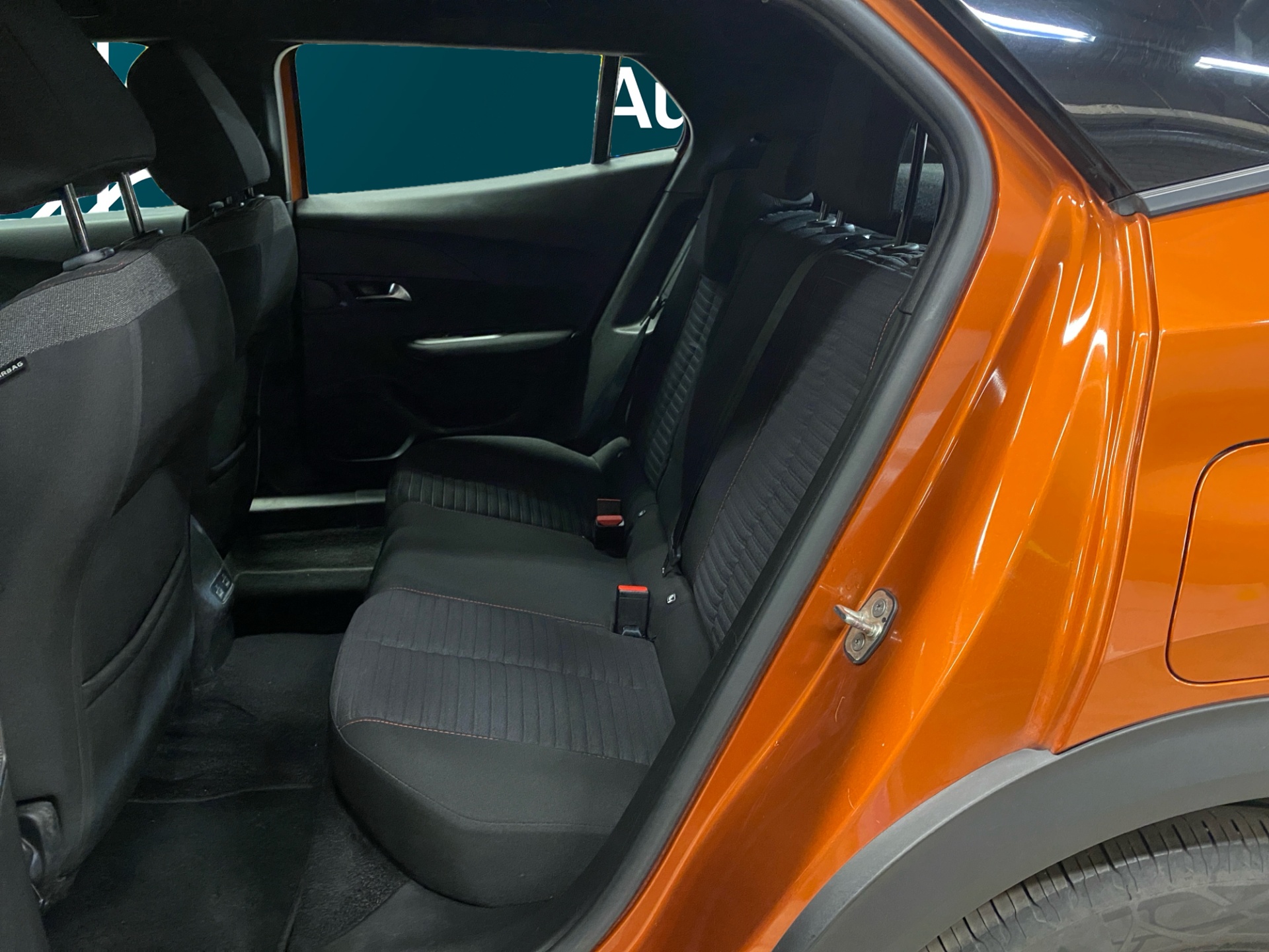 Peugeot e-2008 2023