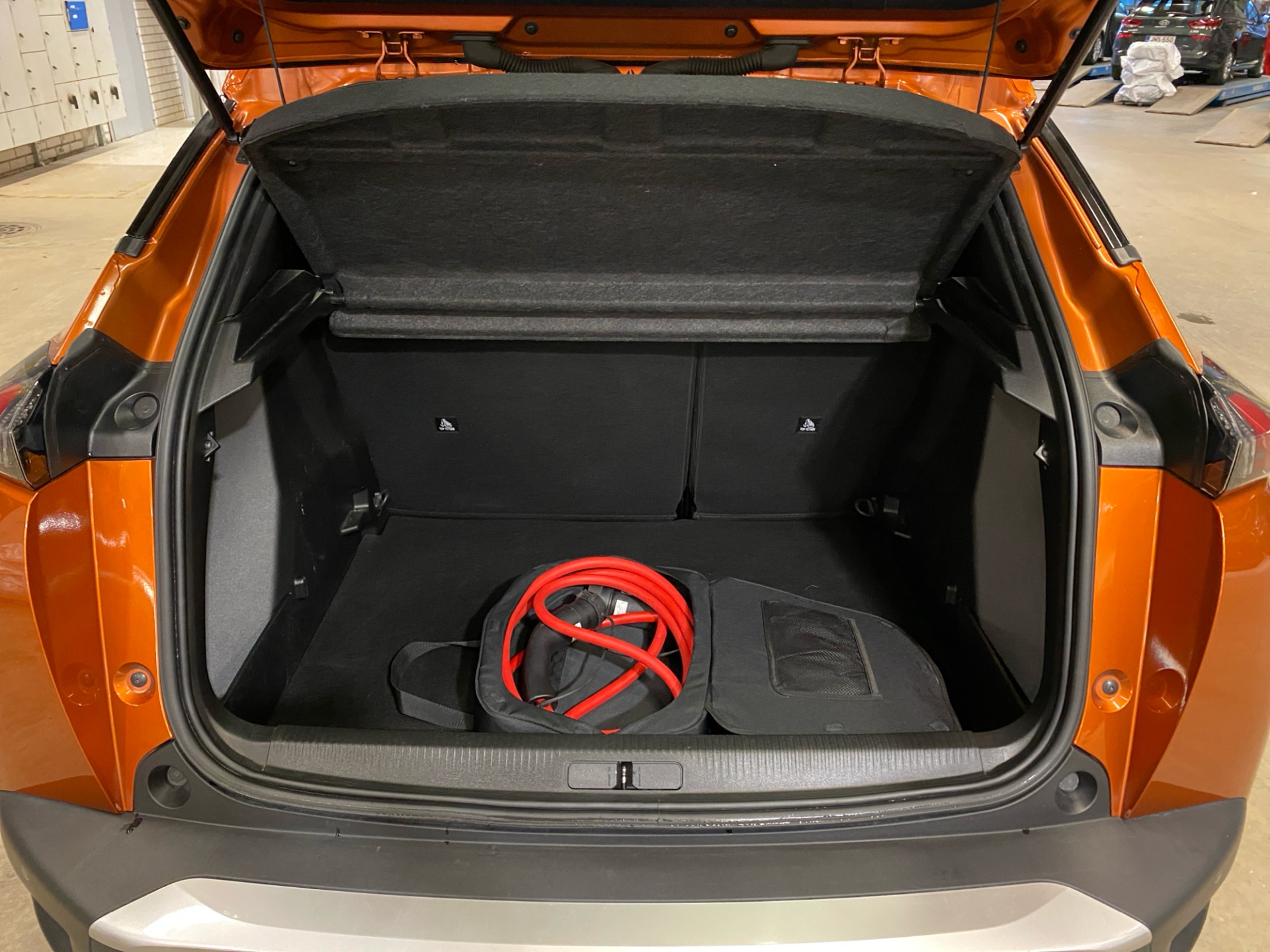 Peugeot e-2008 2023