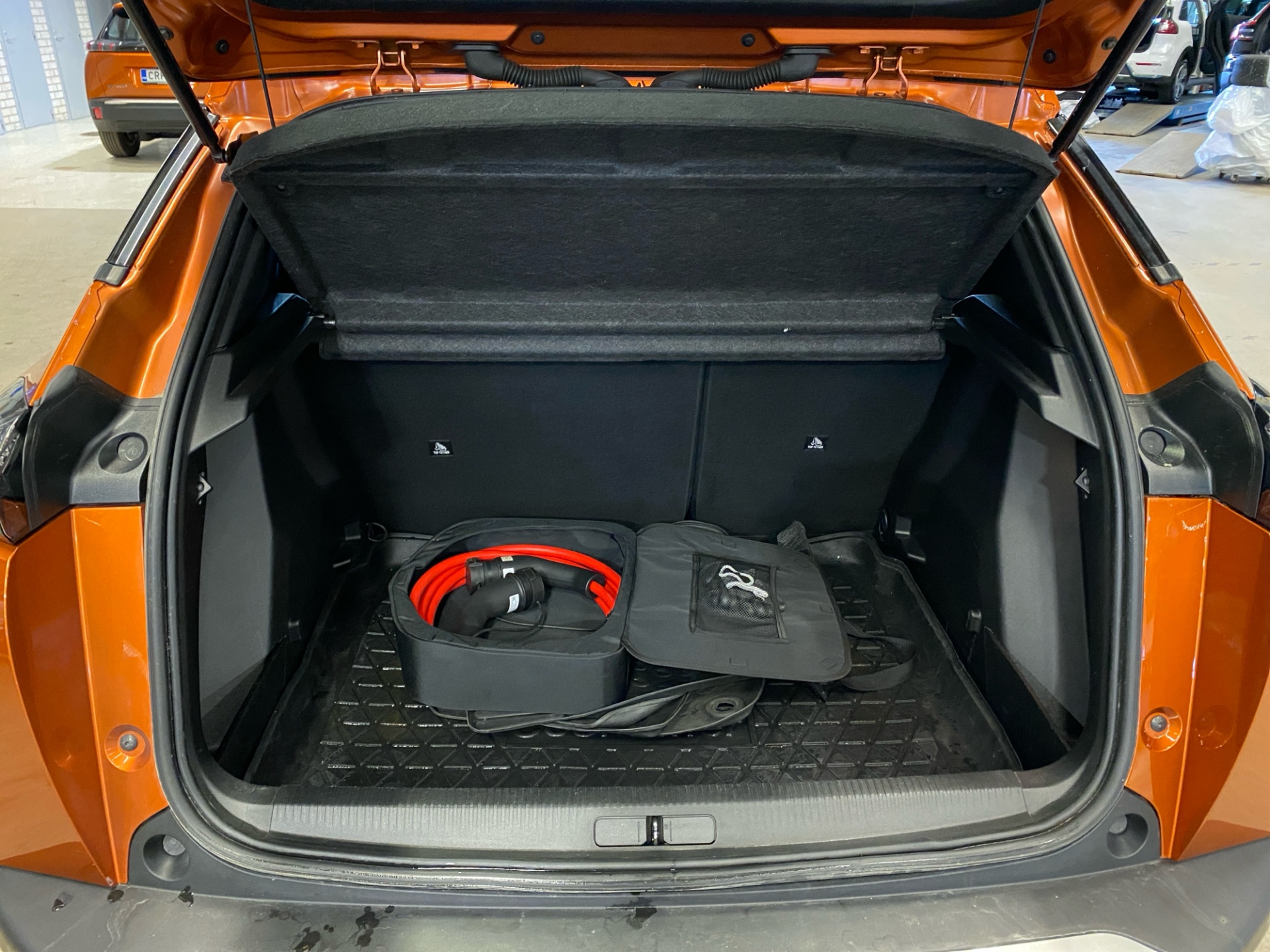 Peugeot e-2008 2023