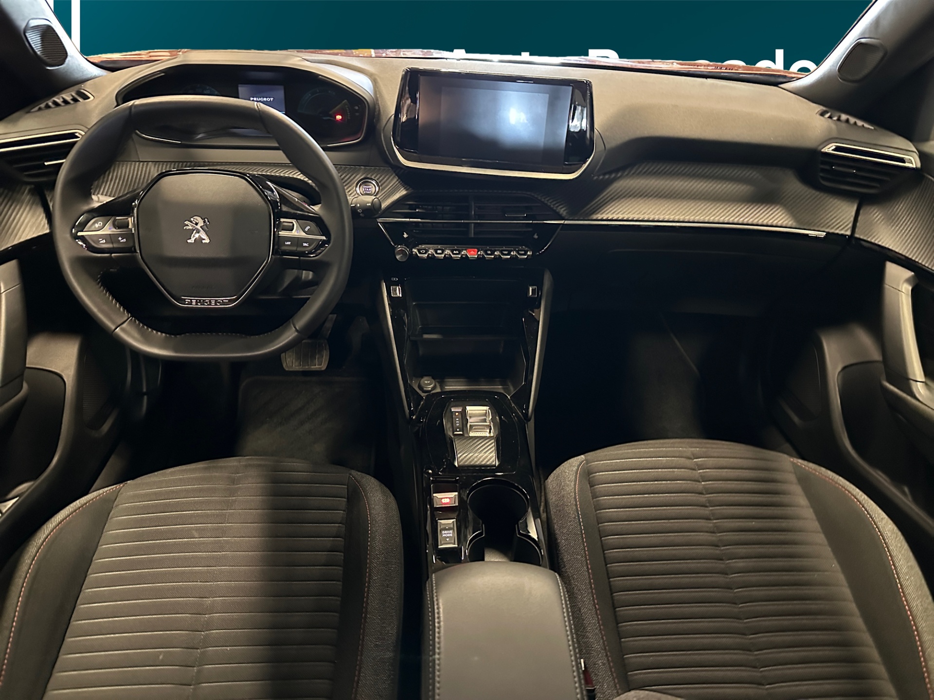 Peugeot e-2008 2023