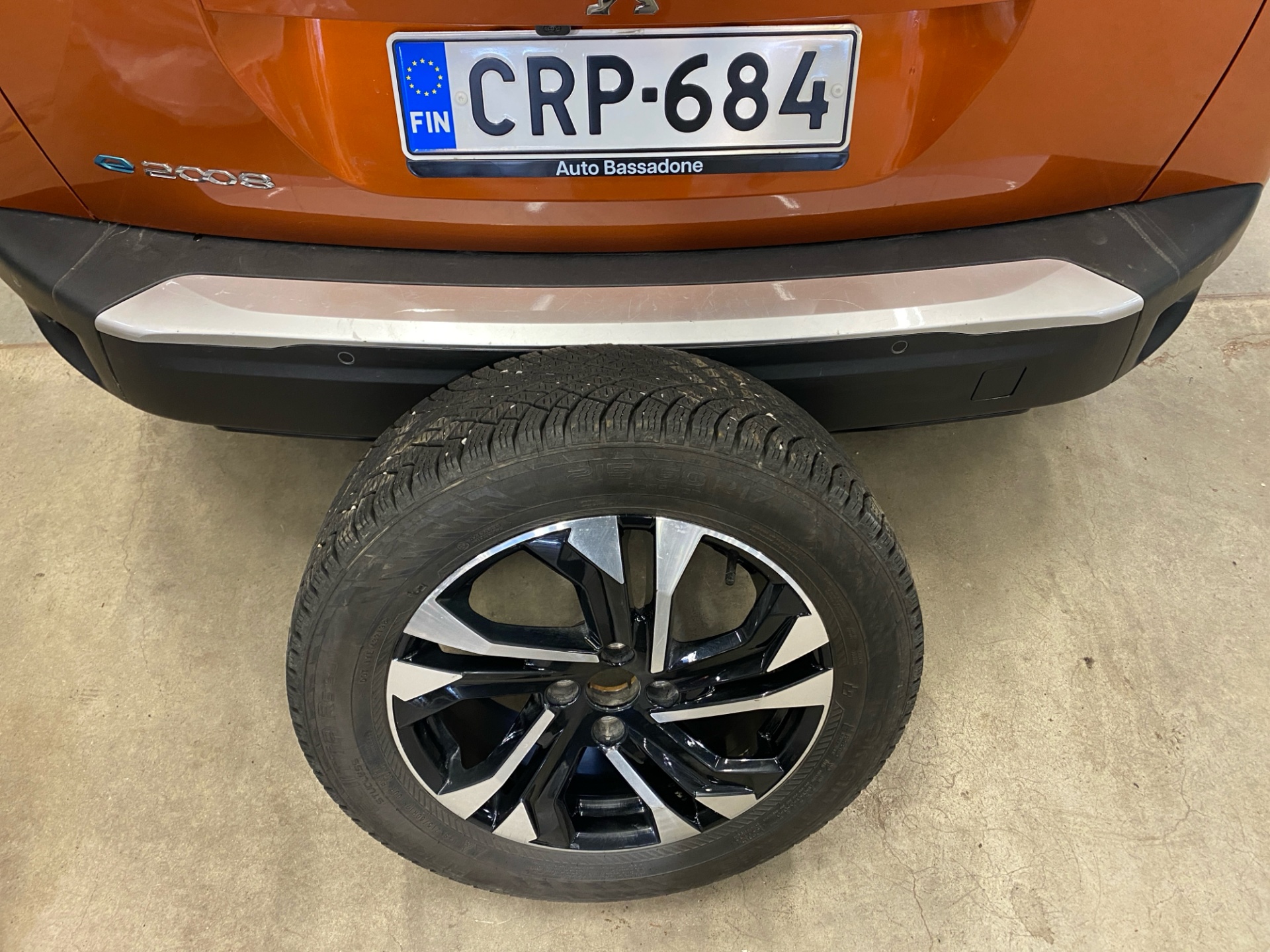 PEUGEOT e-2008 2023