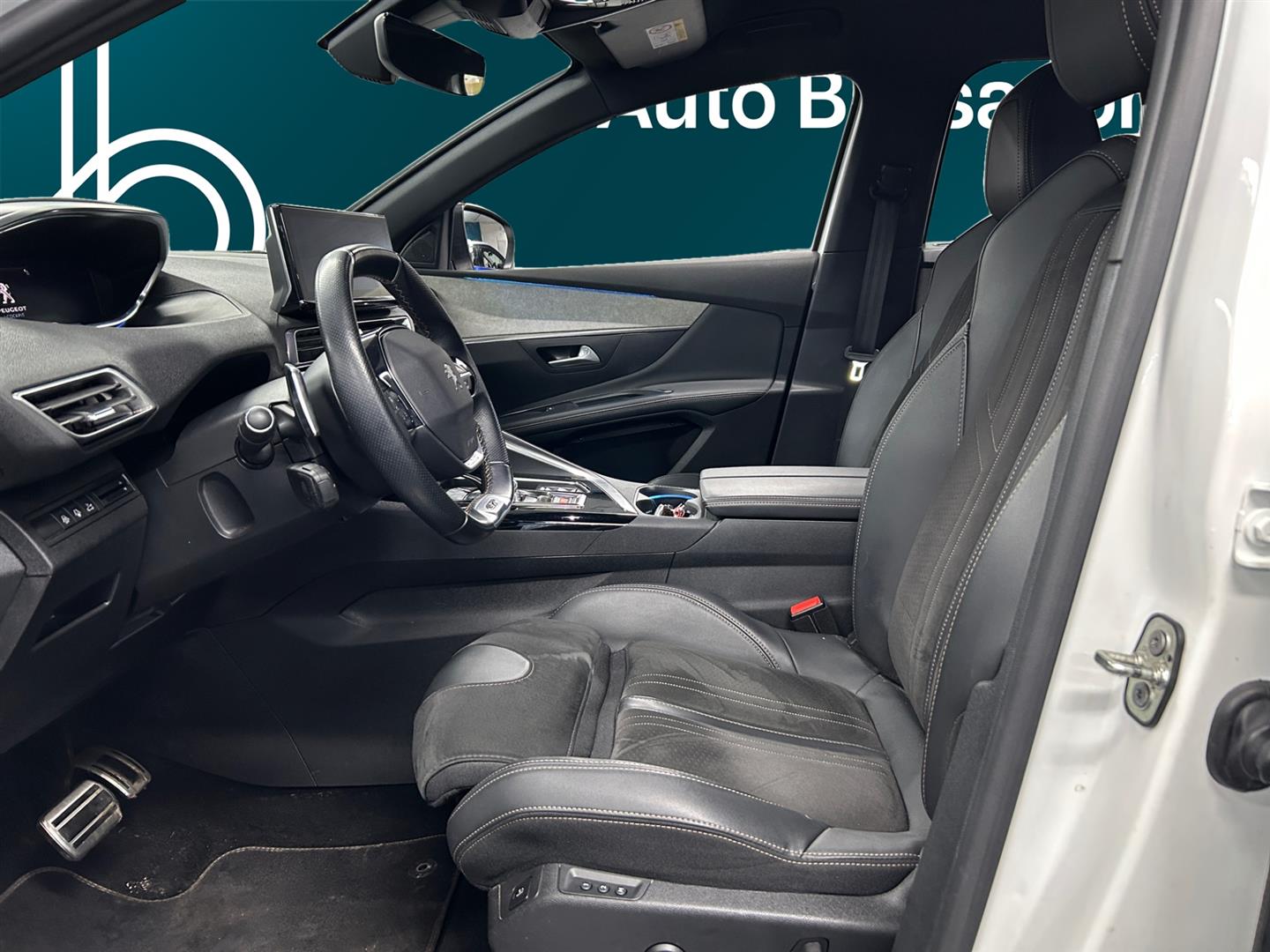 PEUGEOT 5008 2021