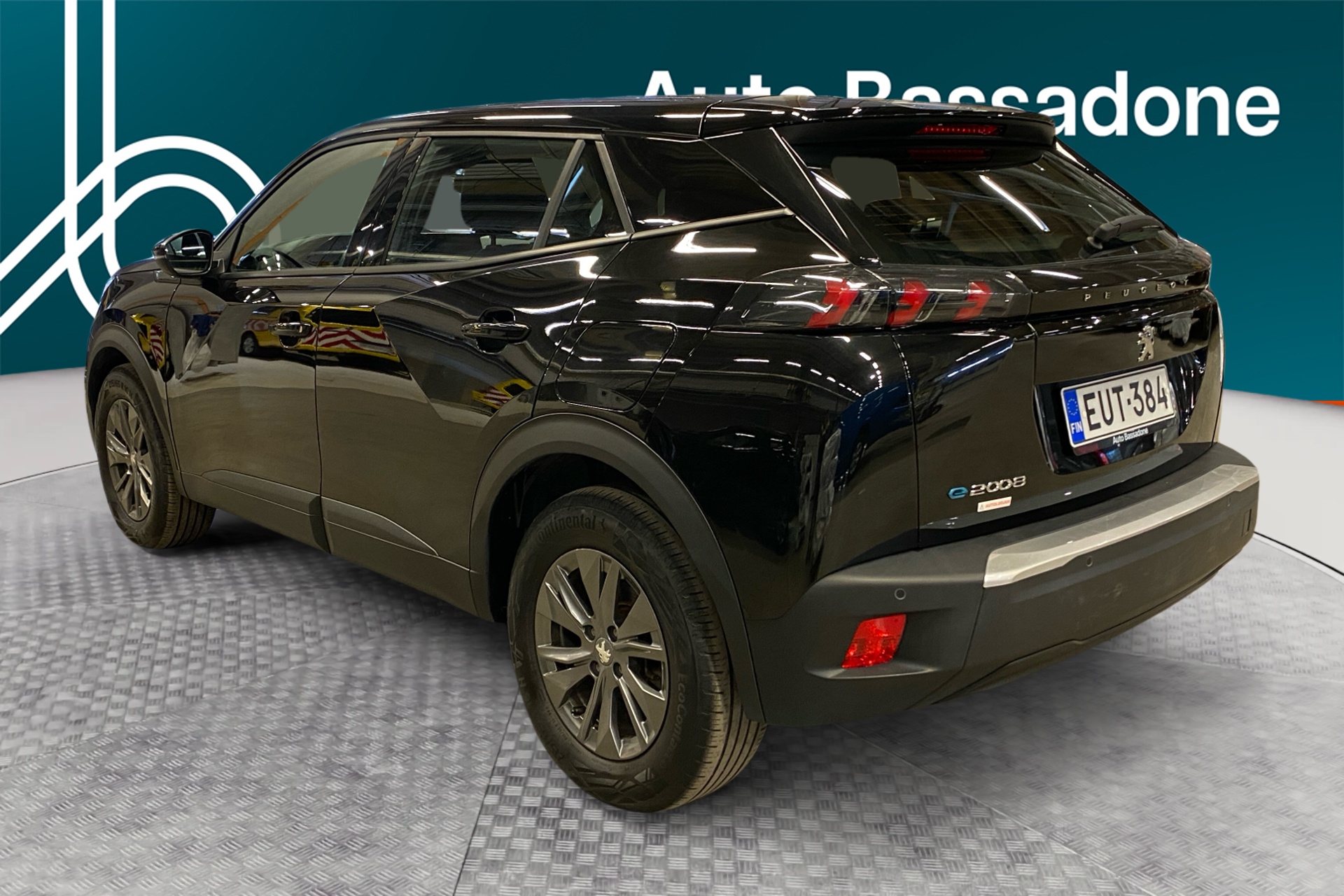 PEUGEOT e-2008 2023