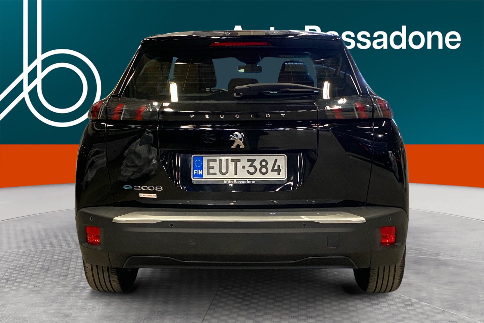 PEUGEOT e-2008 2023