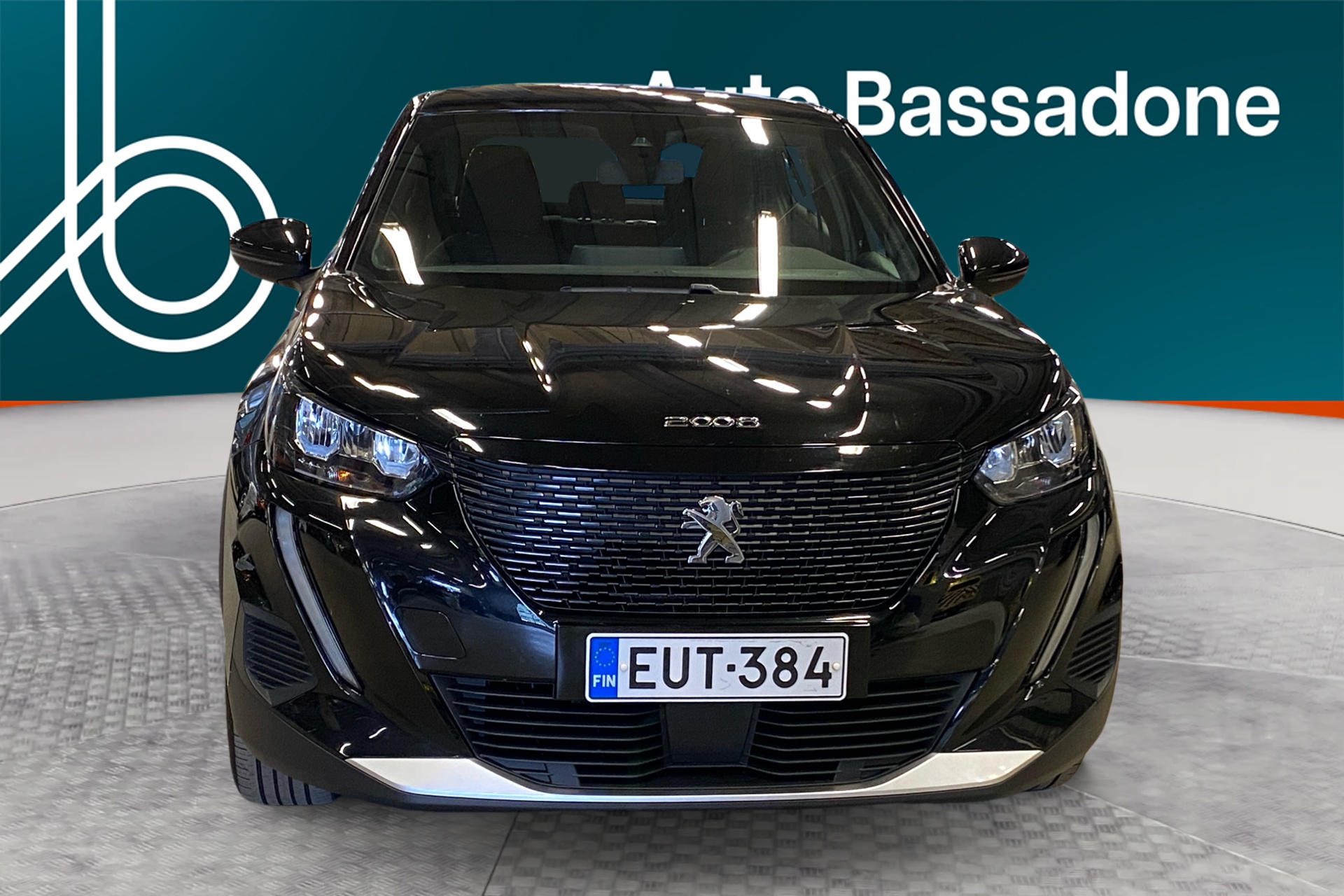 PEUGEOT e-2008 2023