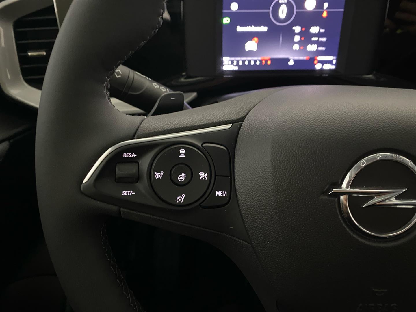 OPEL Mokka 2024