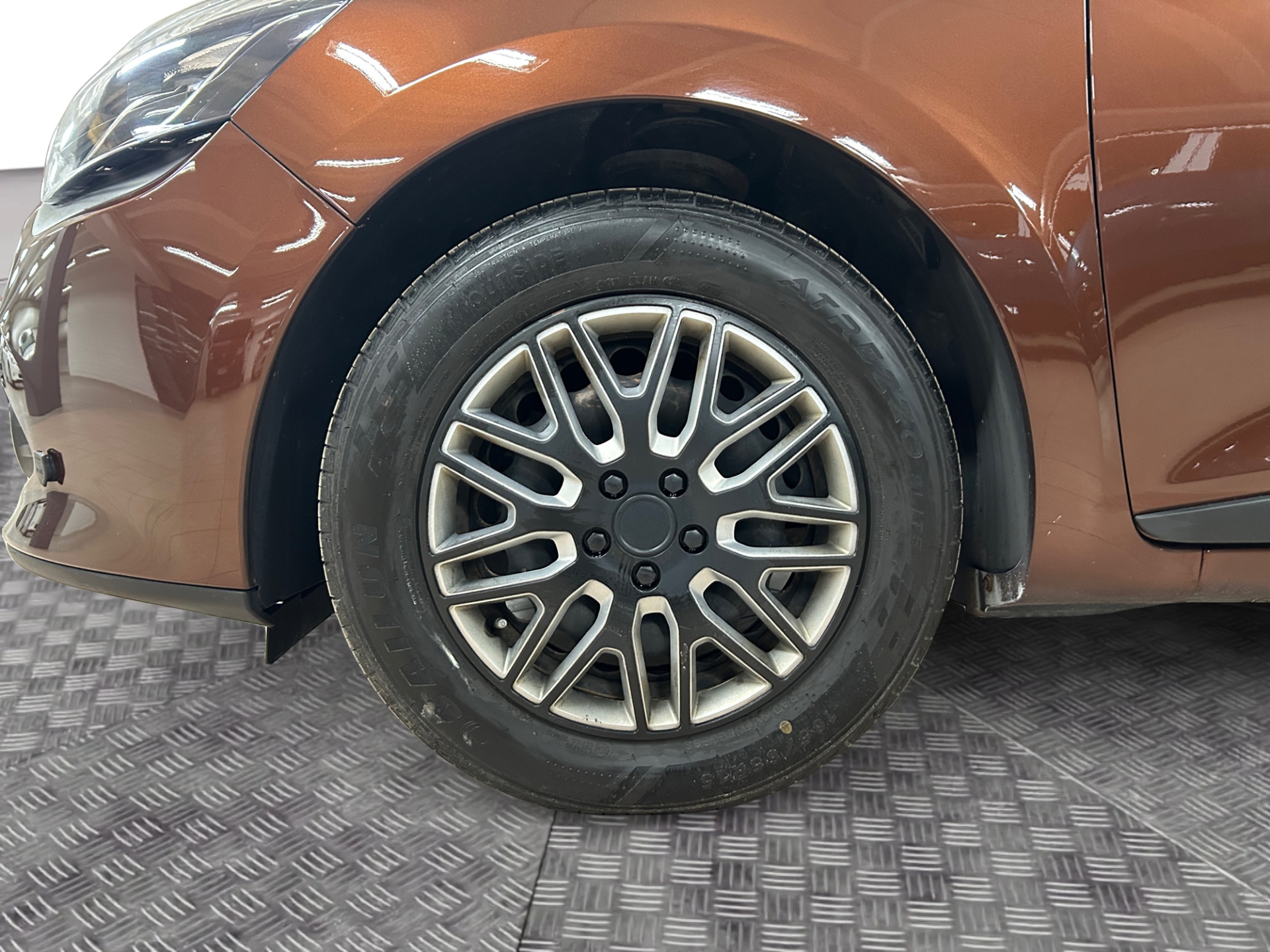 RENAULT Clio 2016