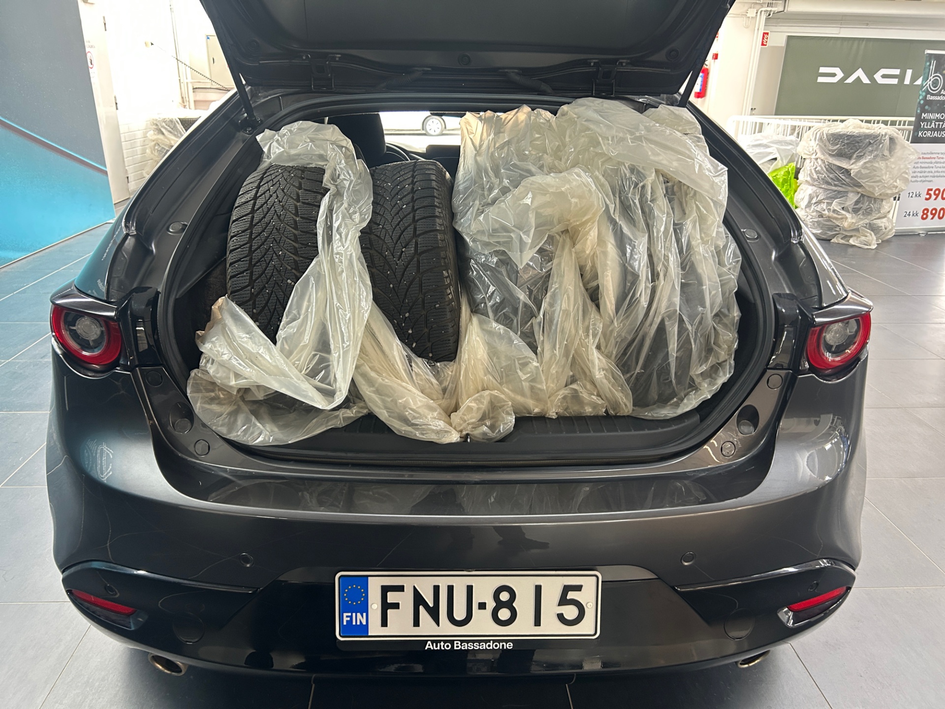 MAZDA Mazda3 2023