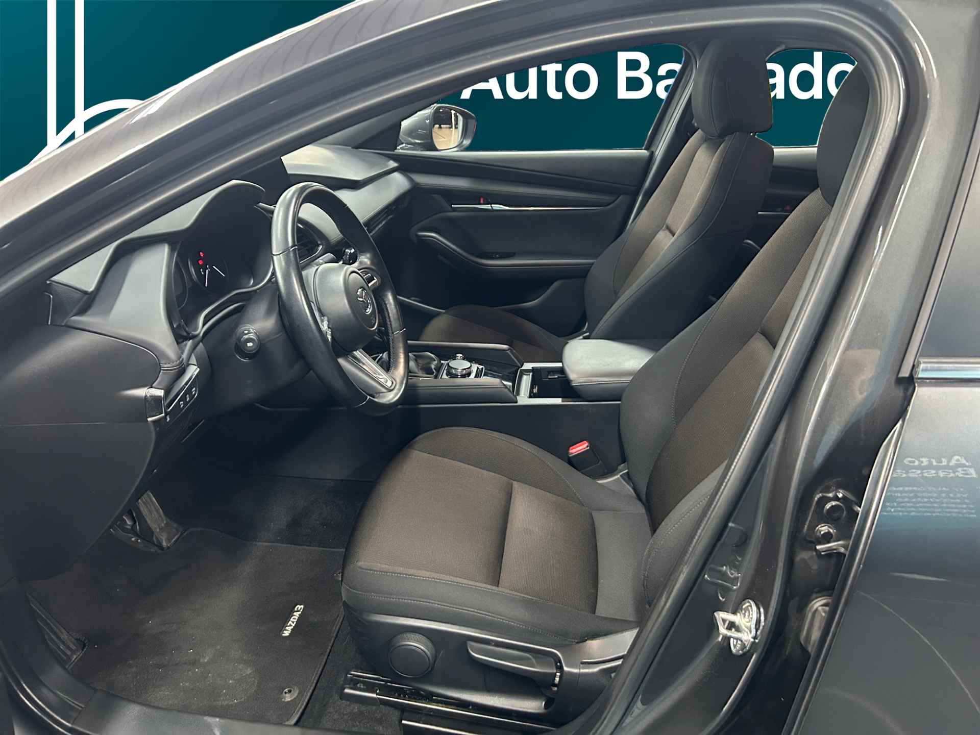 MAZDA Mazda3 2023