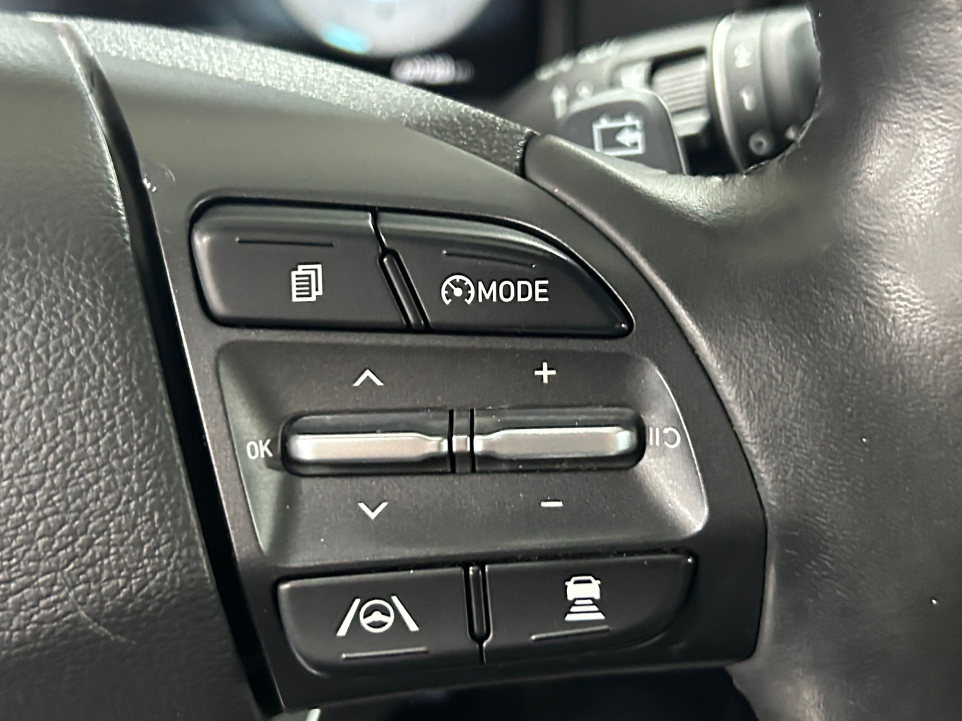 HYUNDAI KONA 2021