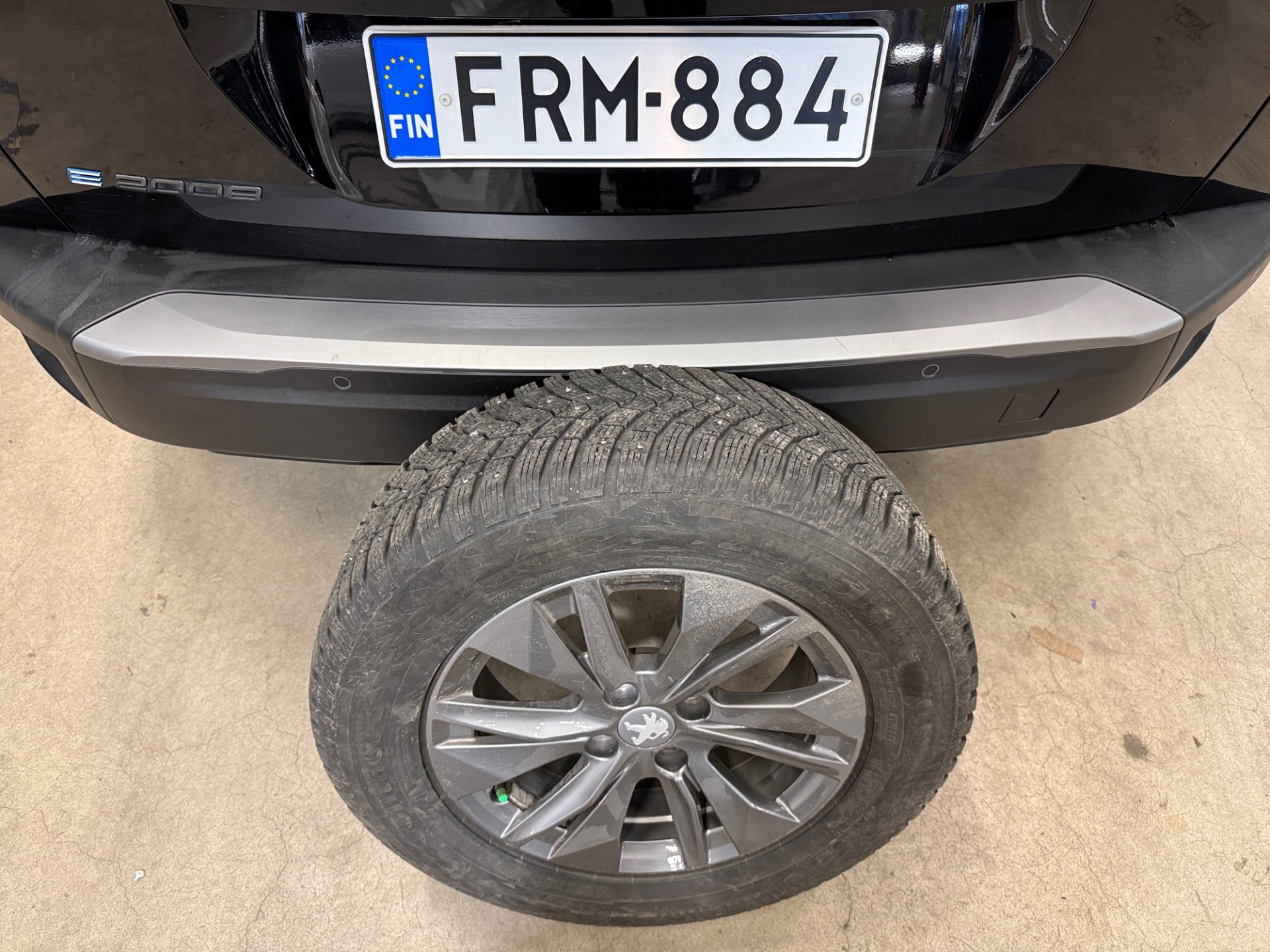 PEUGEOT e-2008 2023