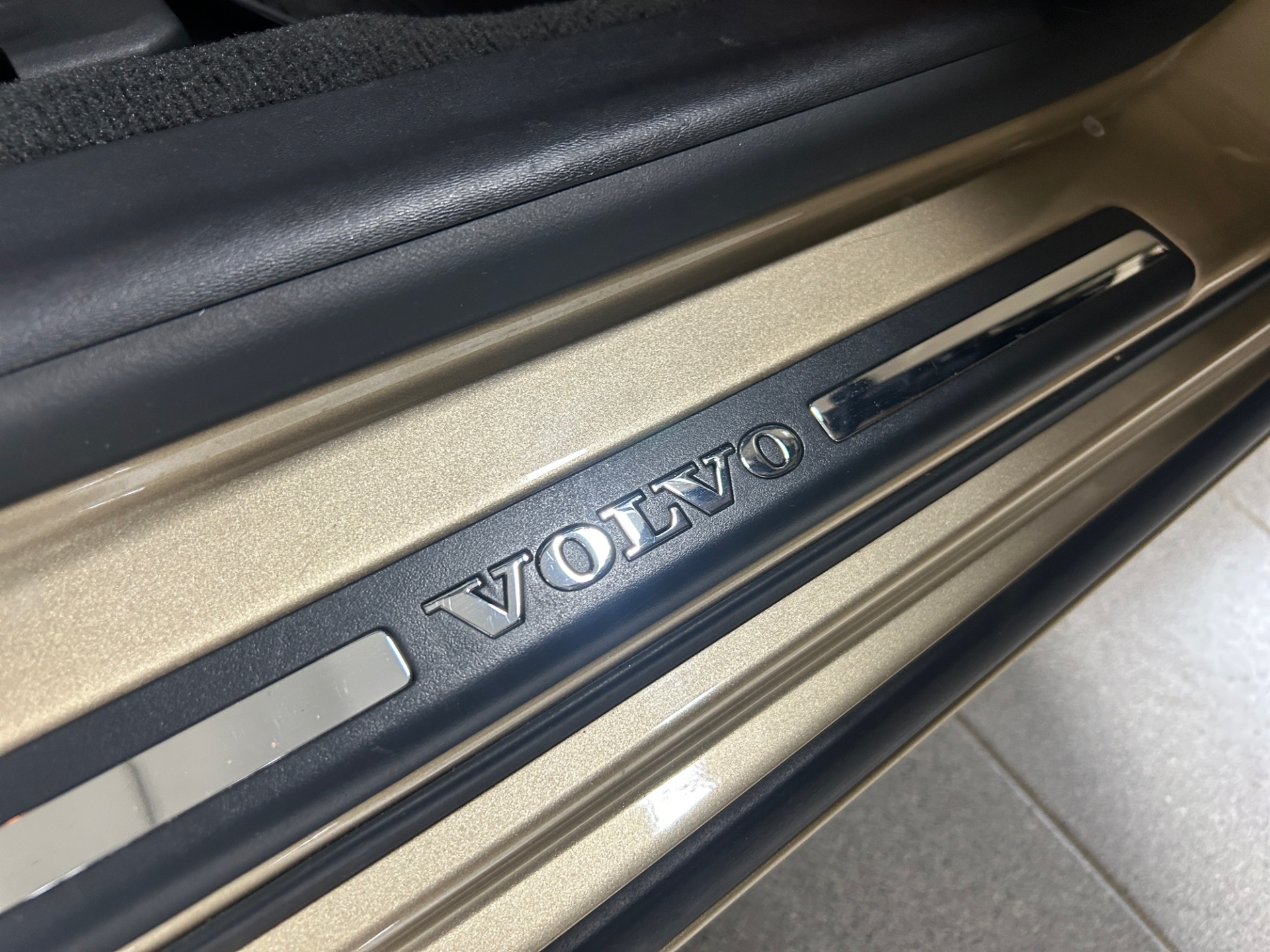 VOLVO S60 2012