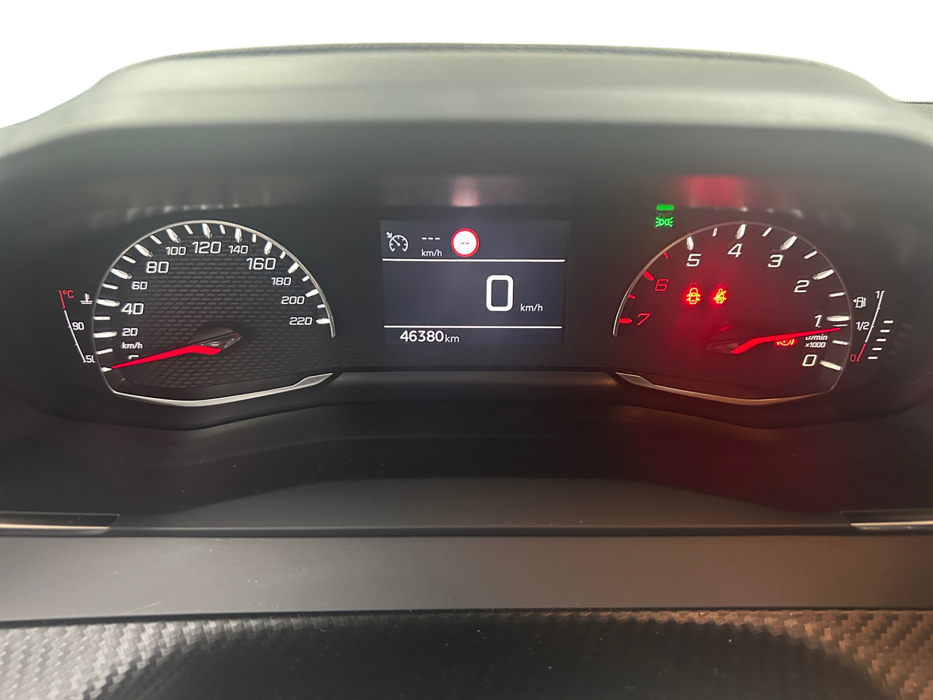 PEUGEOT 208 2022