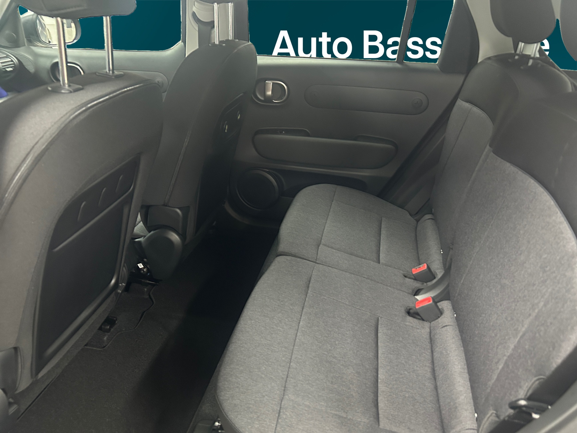 Hyundai INSTER 2026