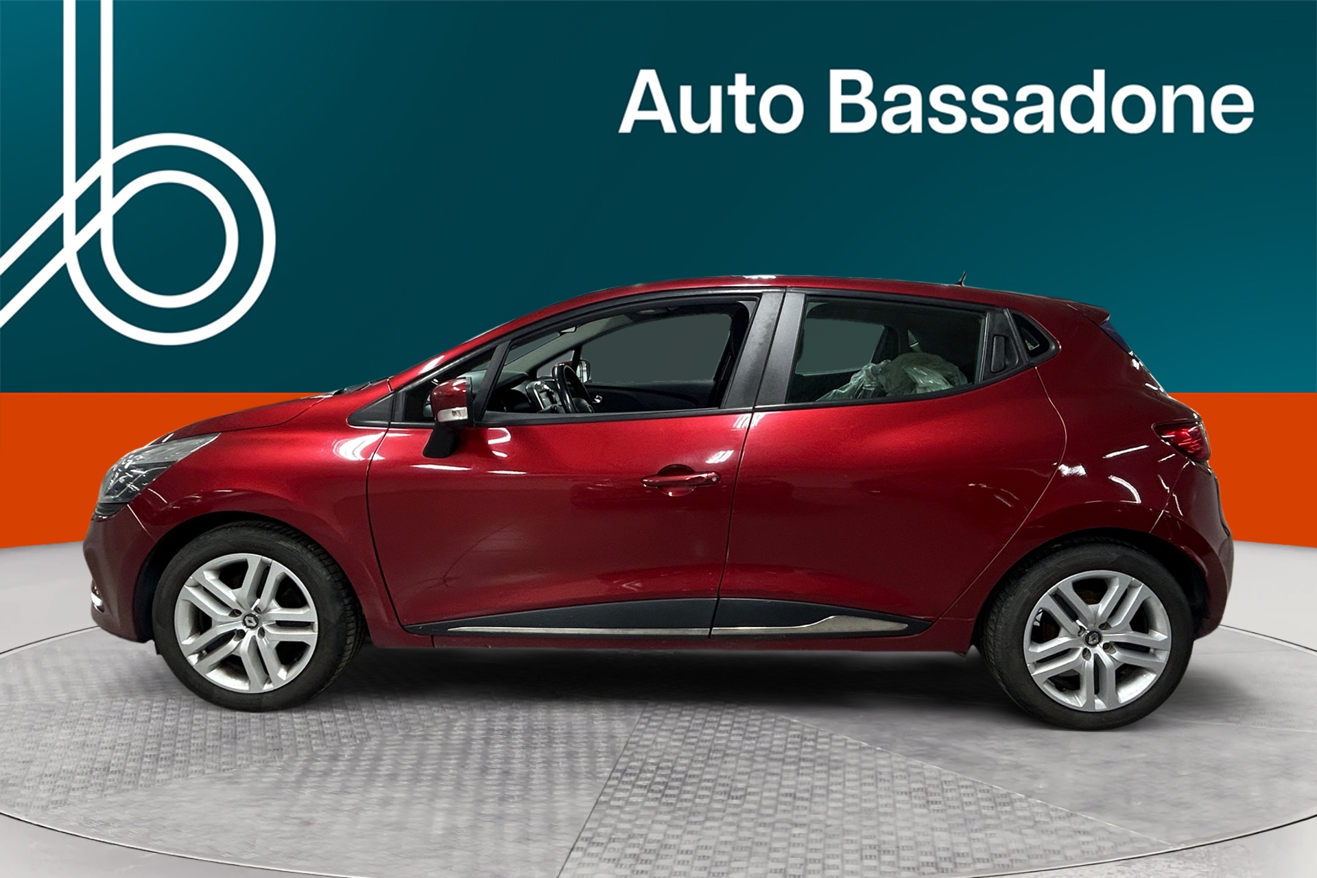 RENAULT Clio 2016