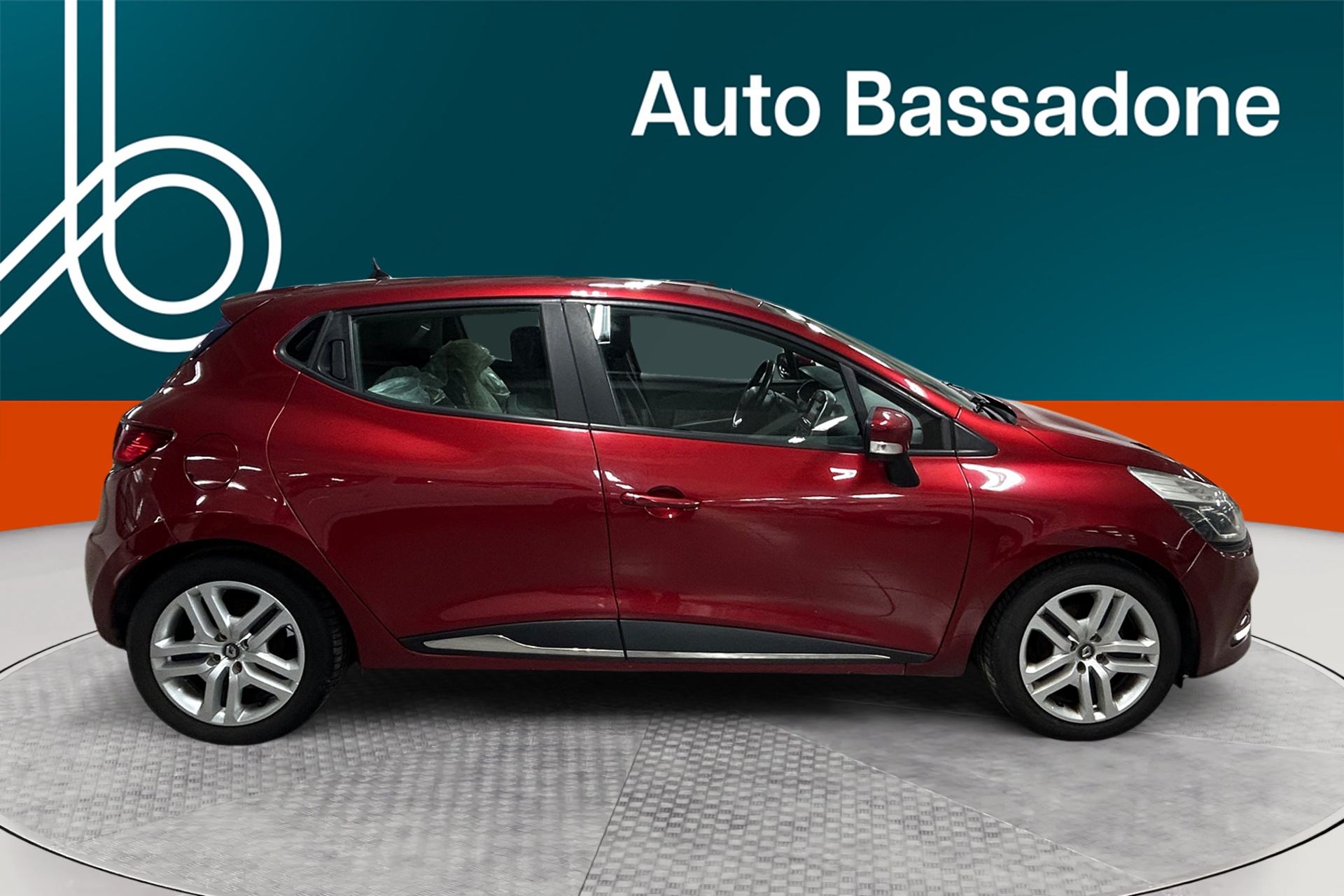 RENAULT Clio 2016