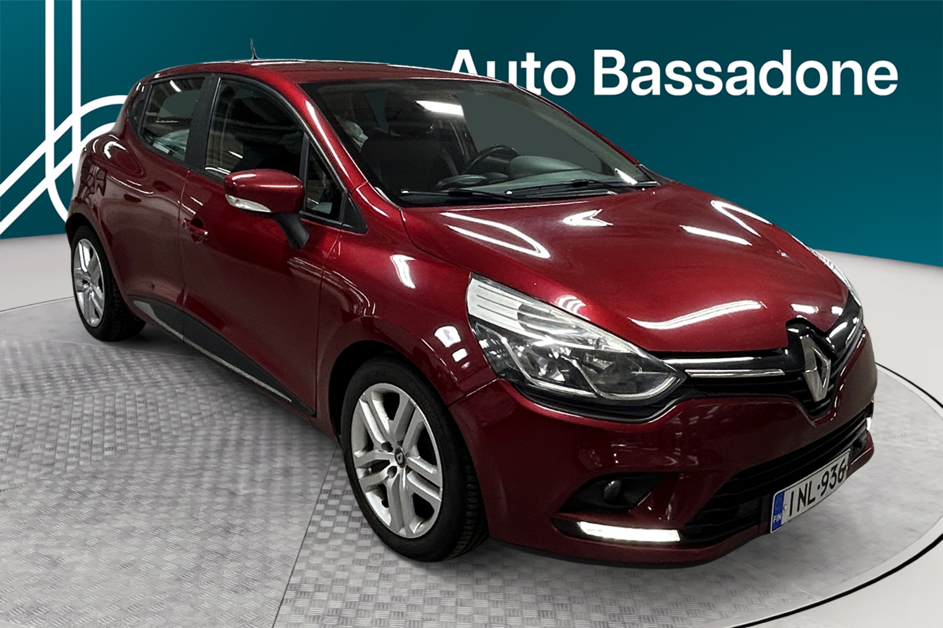RENAULT Clio 2016