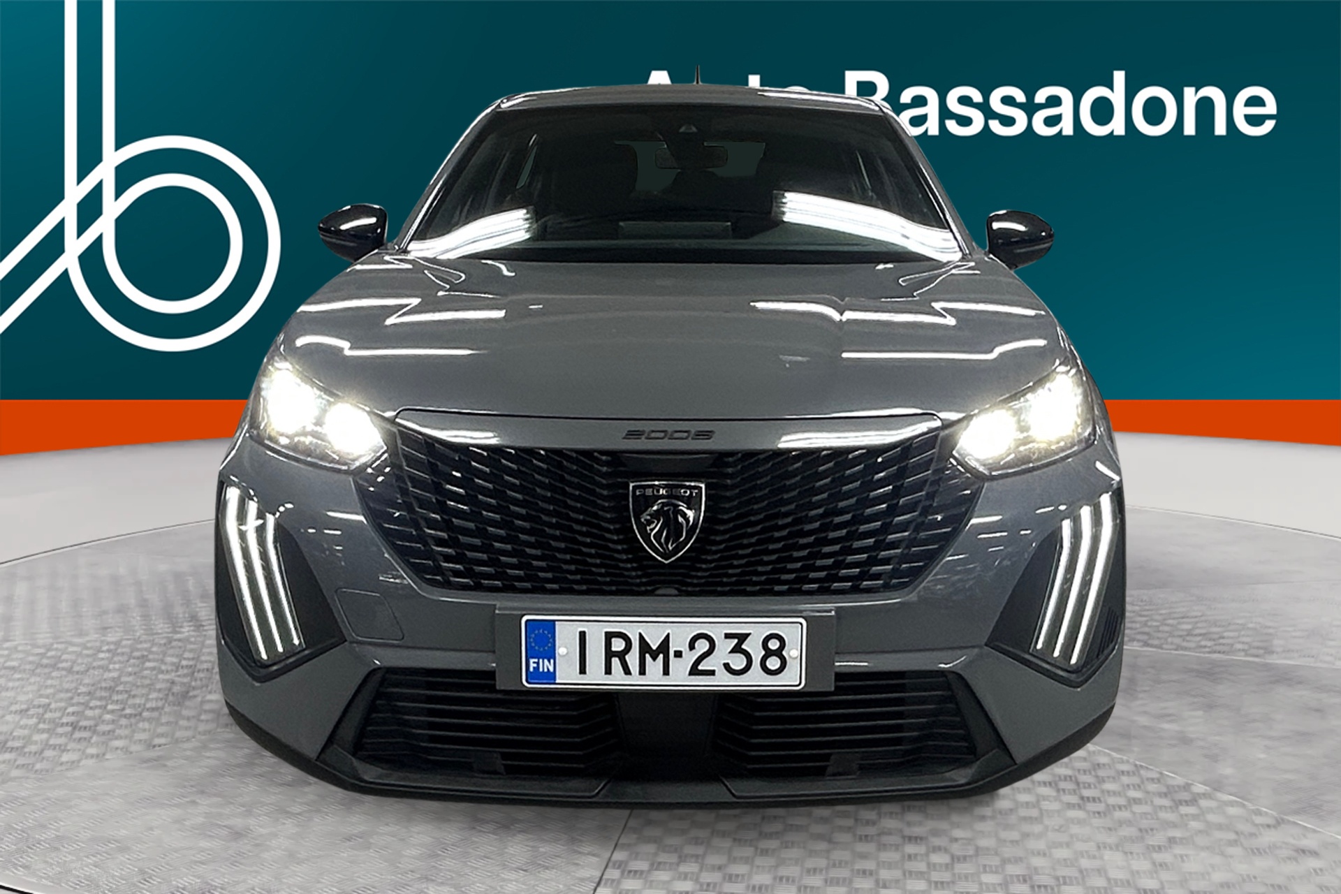 PEUGEOT e-2008 2023