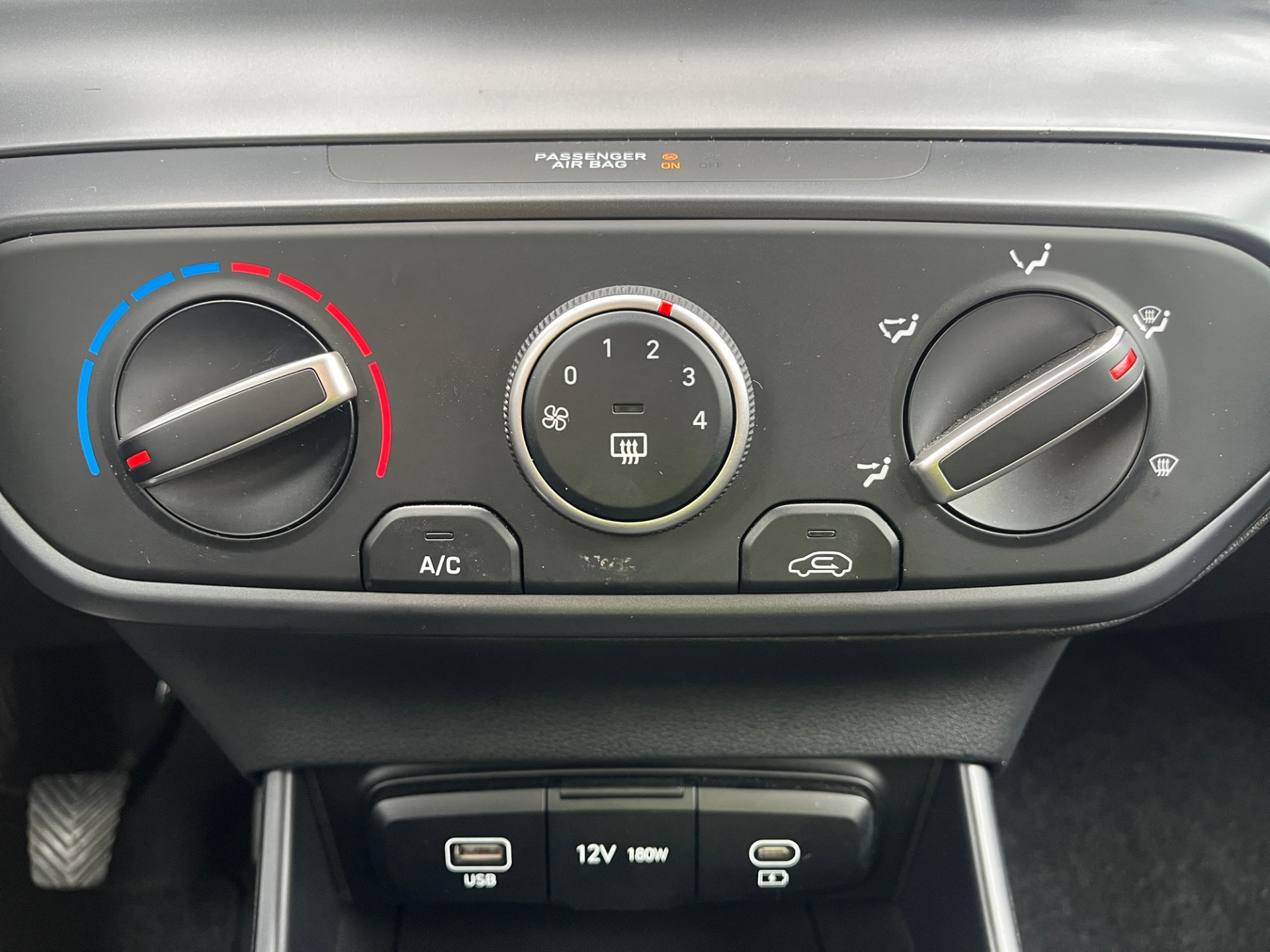 HYUNDAI i20 Hatchback 2025