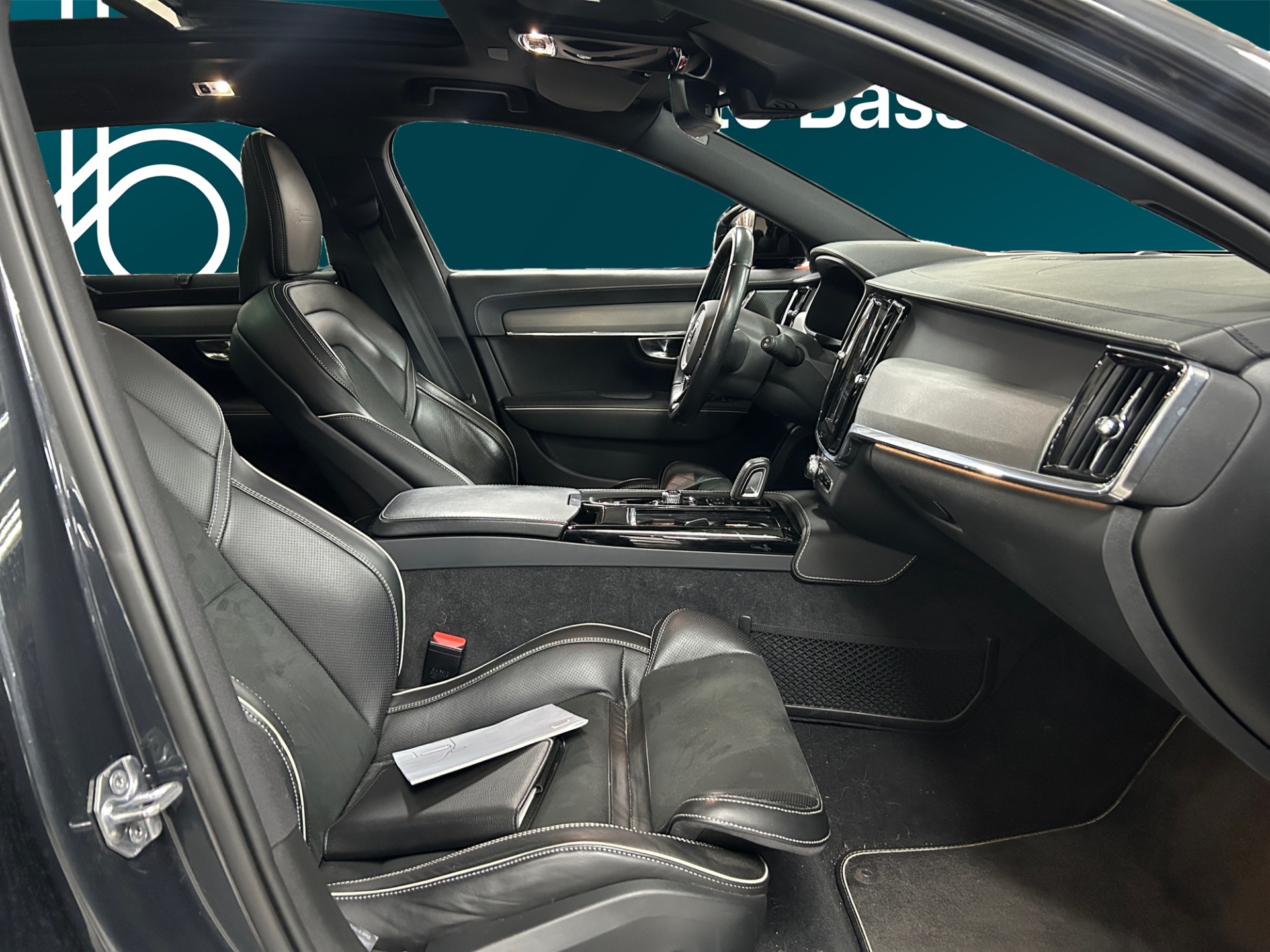 VOLVO V90 2020