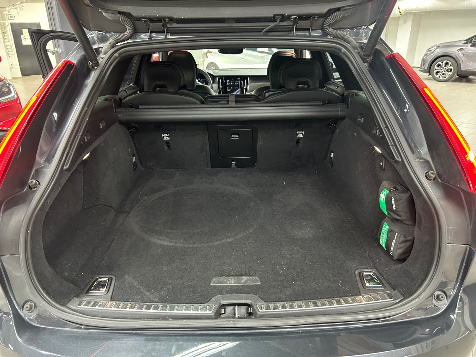 VOLVO V90 2020