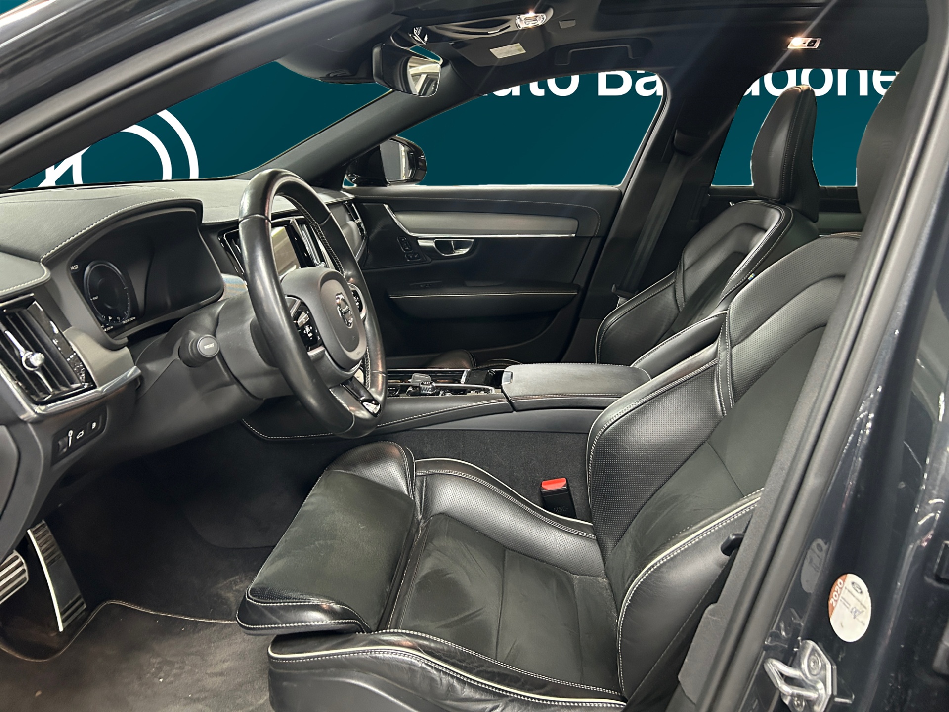 VOLVO V90 2020