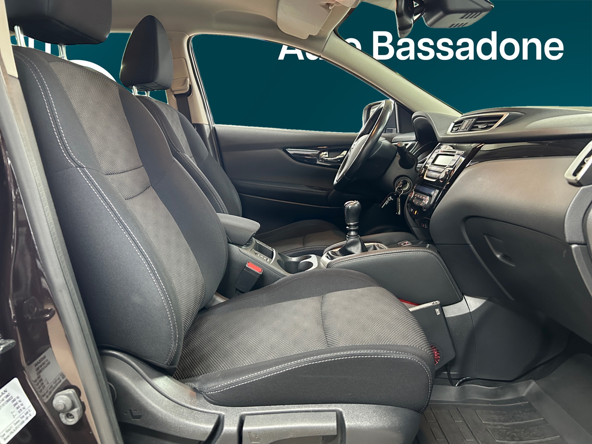 NISSAN Qashqai 2015