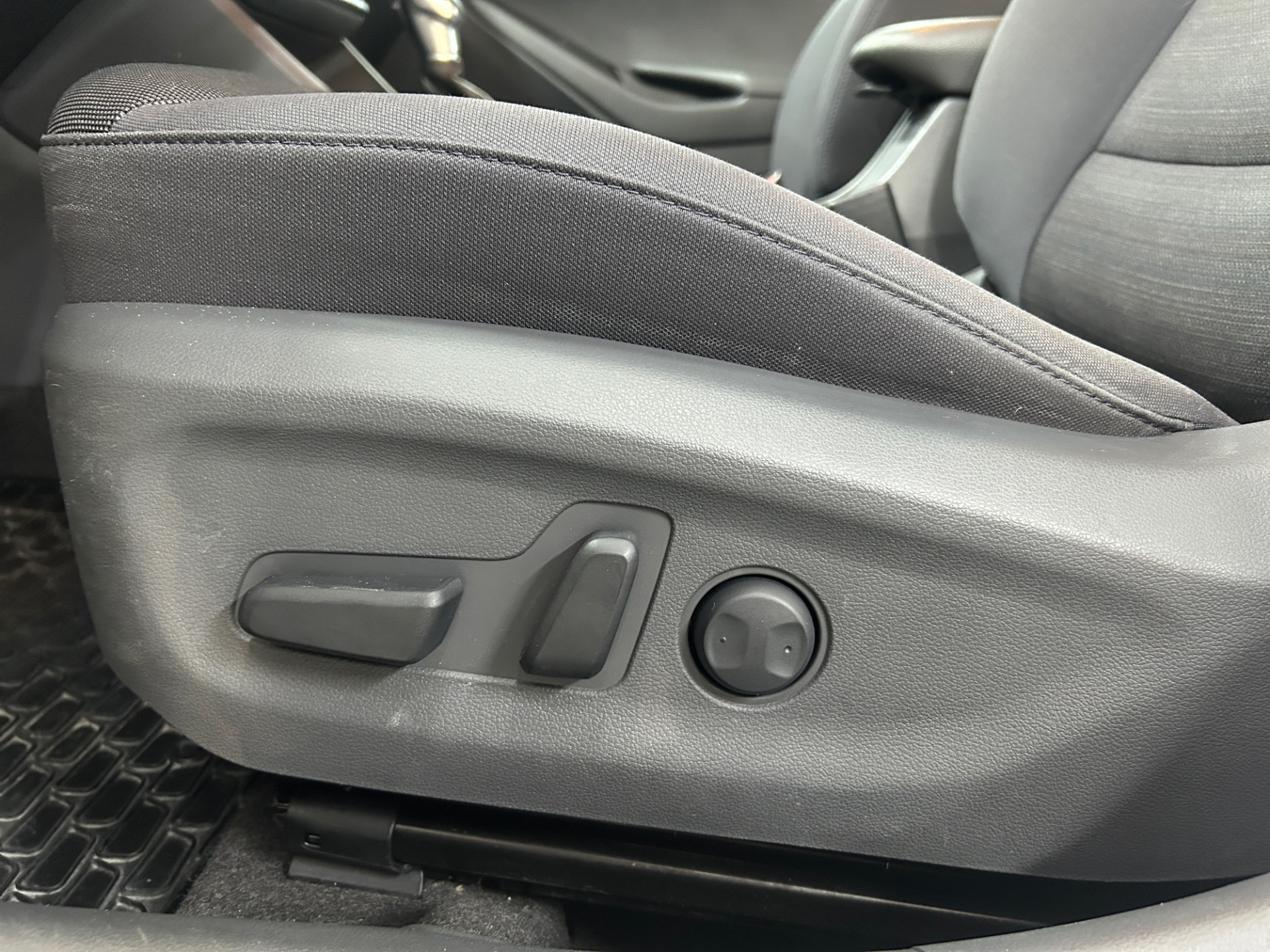 HYUNDAI IONIQ hybrid 2018