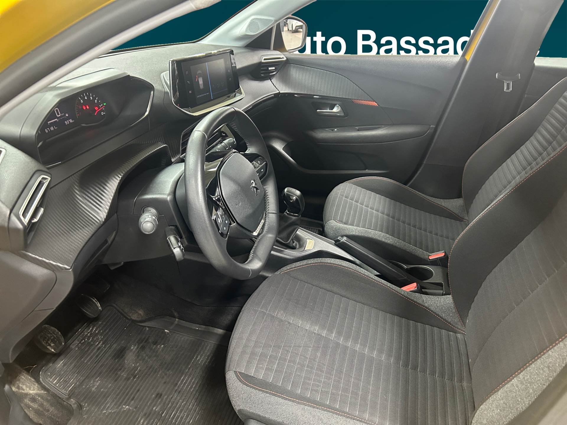 PEUGEOT 208 2022