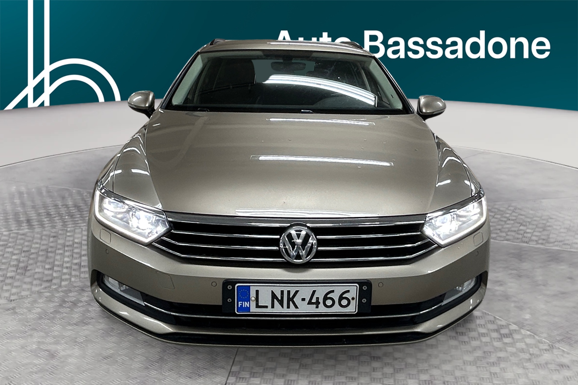 VOLKSWAGEN Passat 2016